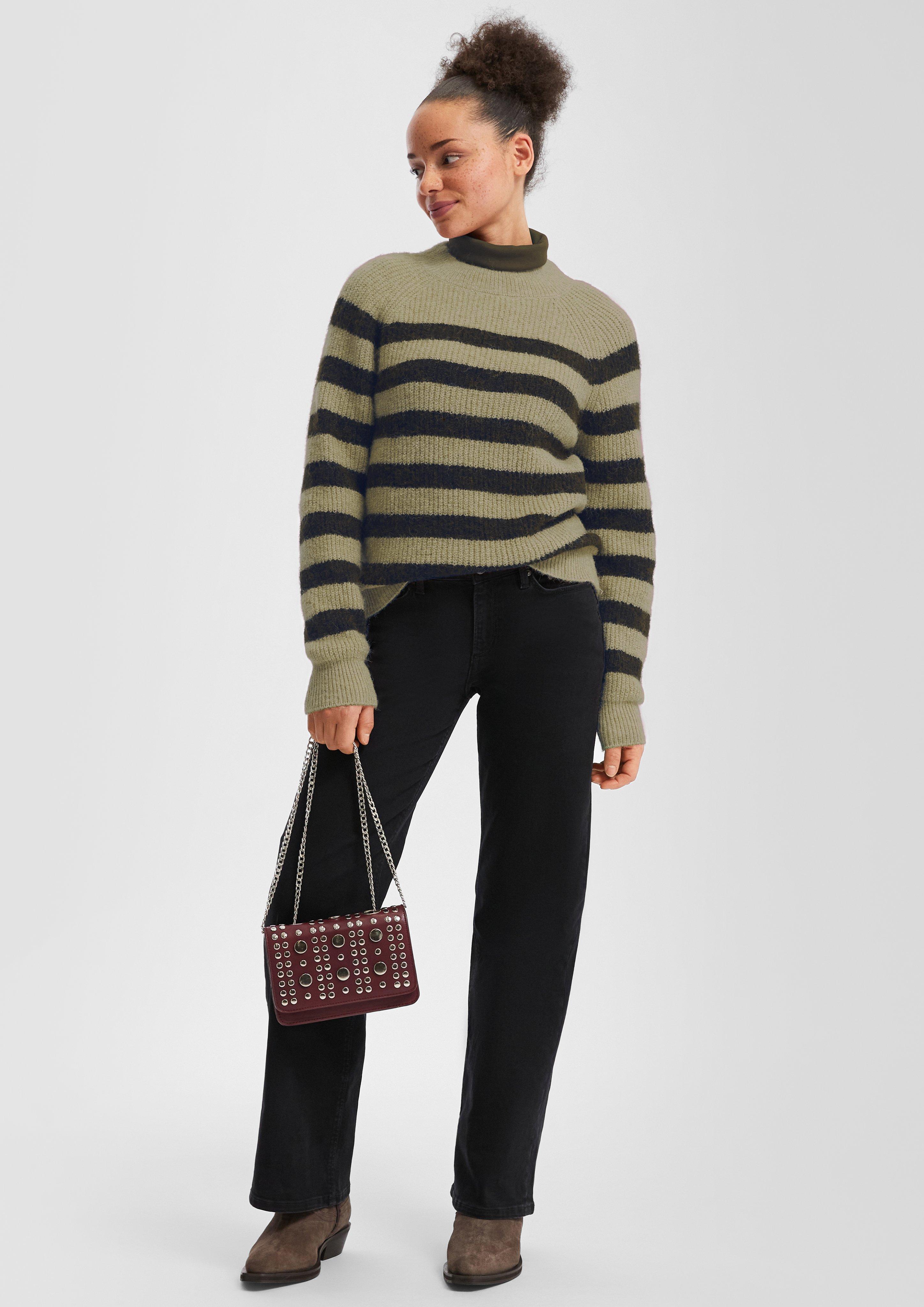 Gebreide trui in 75G0, 99W0, 44G0, 9400, 39W0, 02W0 & 94G0