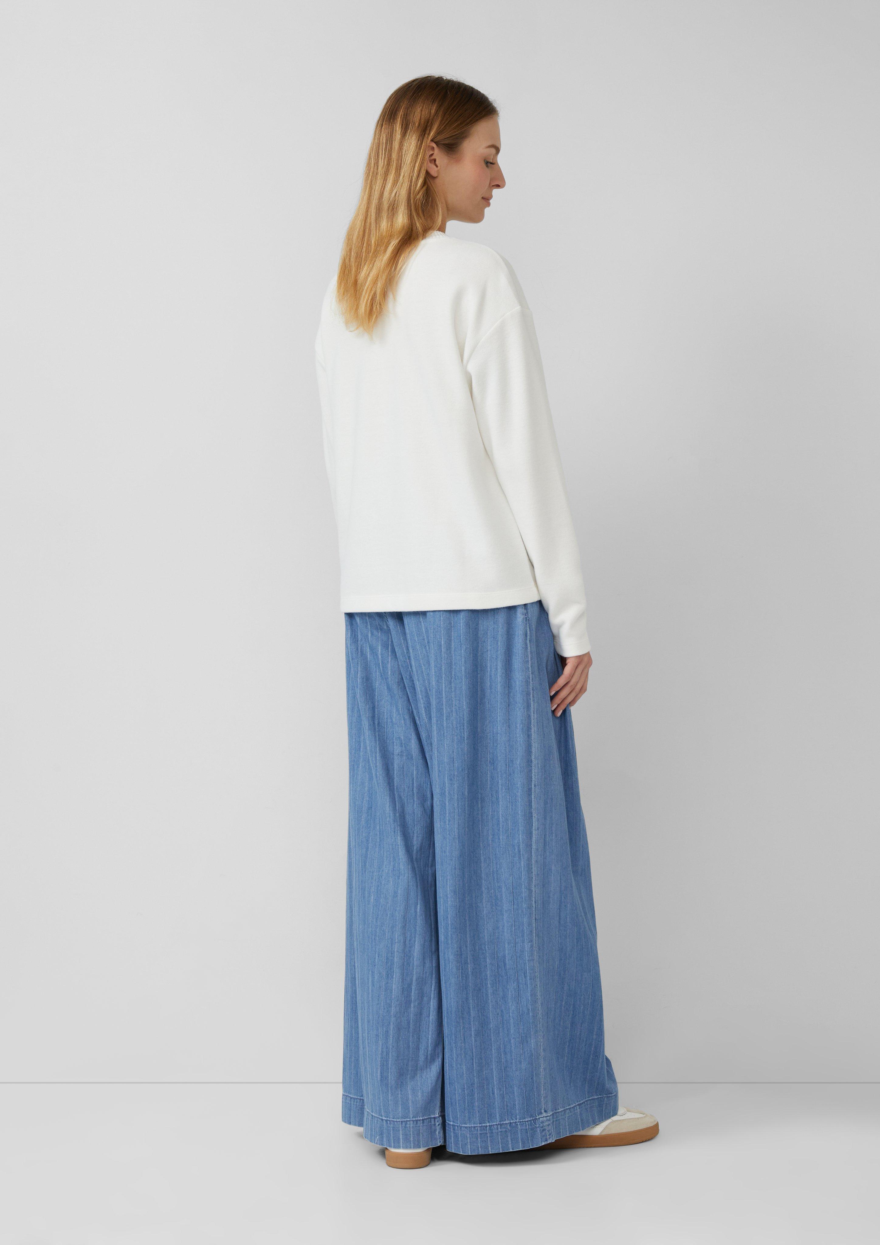 Sweatshirt in 0210, 3902, 5141 & 97W3