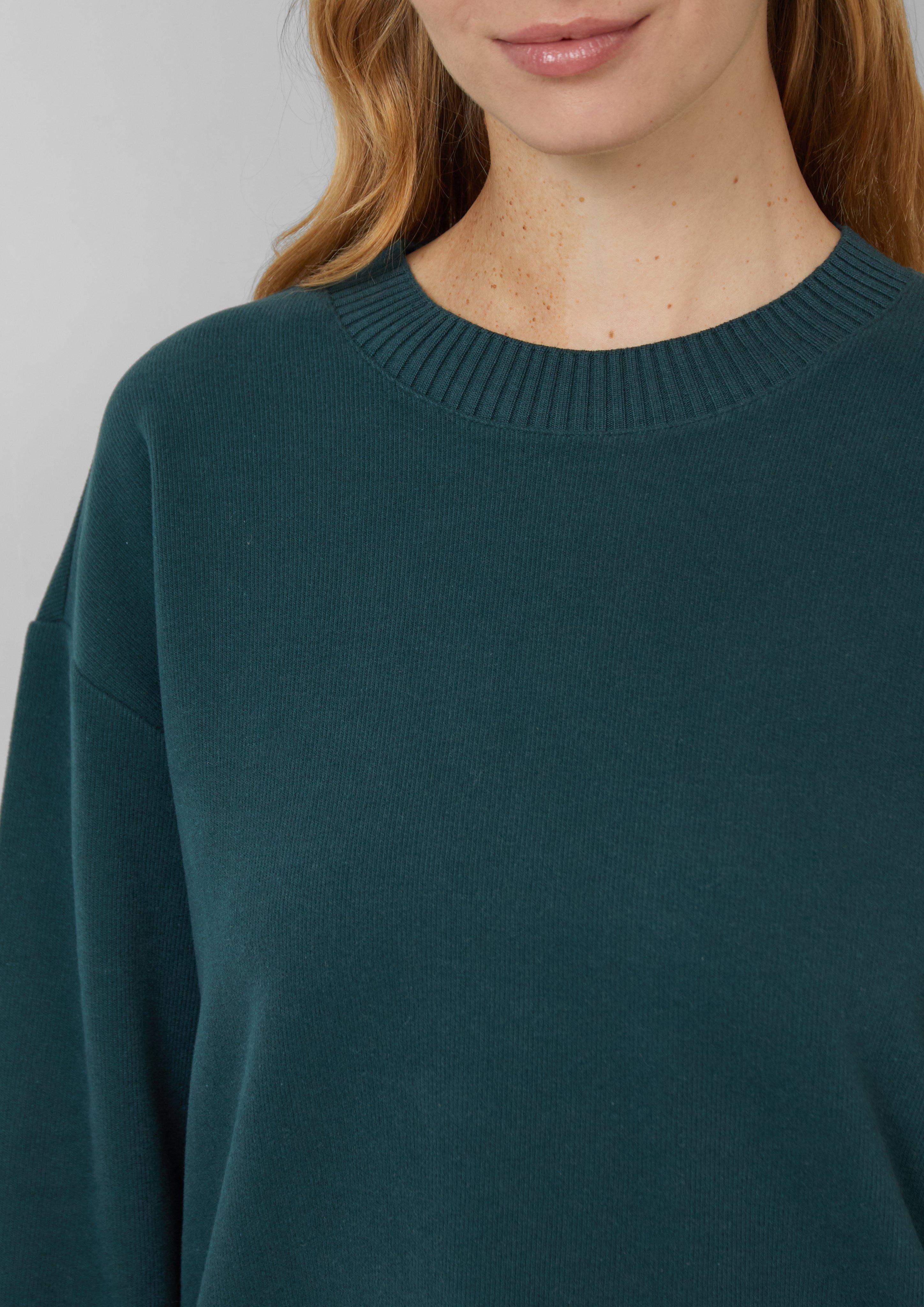 Sweatshirt in 6933, 3902, 5141, 97W3 & 0210