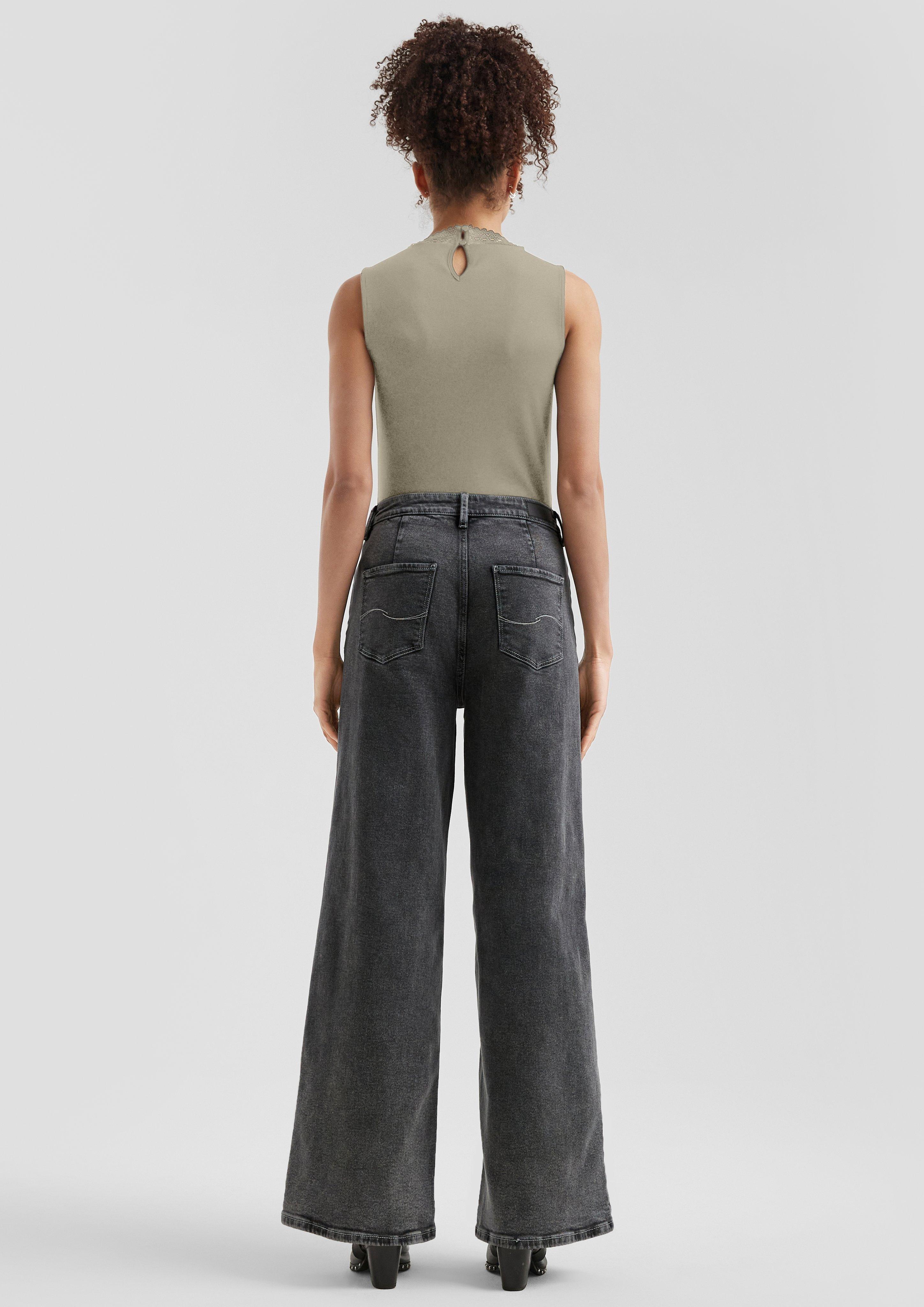 T-shirt in 7803, 4418 & 9999