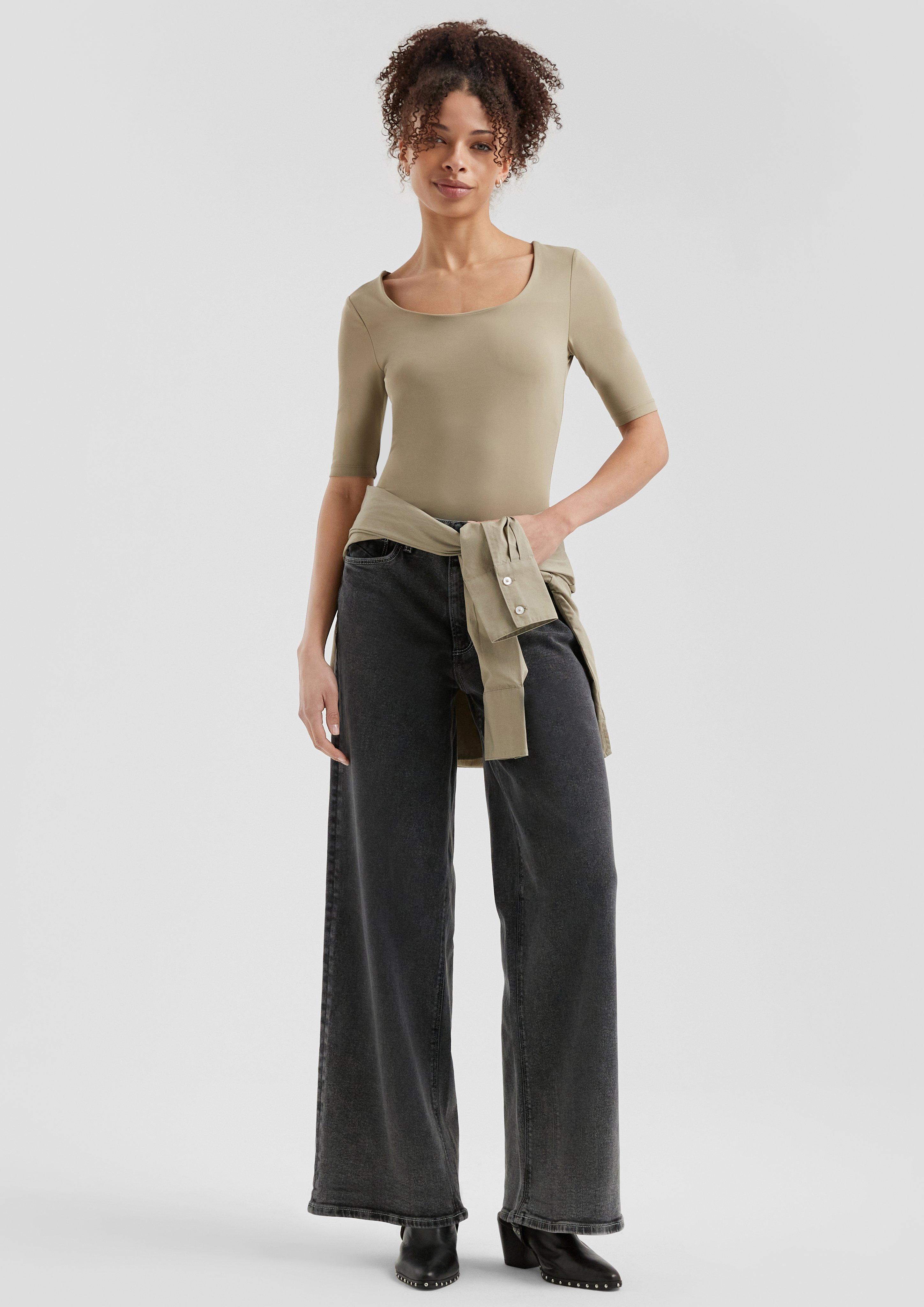 T-shirt in 7803 & 9999