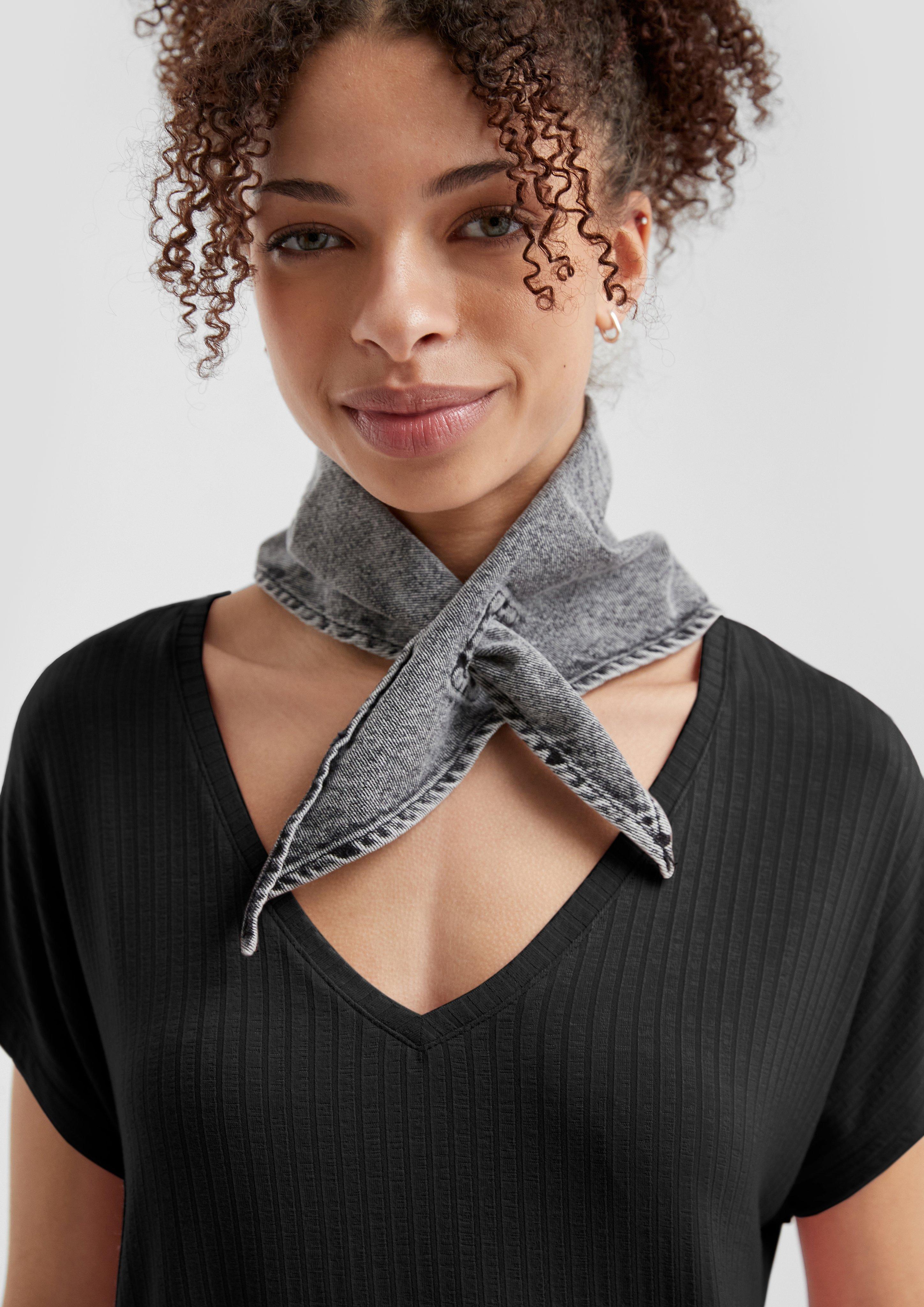 T-Shirt in 9999, 7803 & 4418