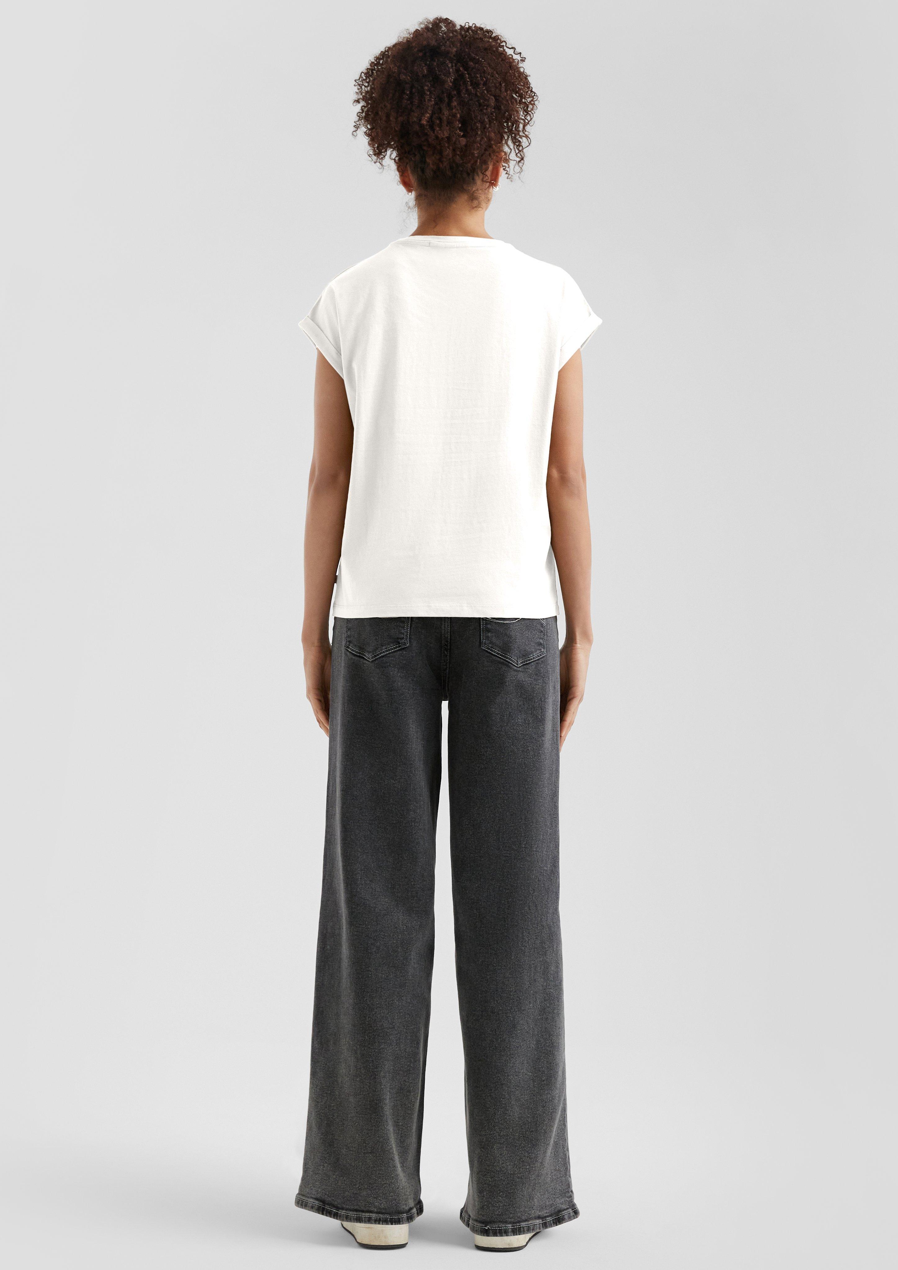 T-Shirt in 02D0 & 78D0