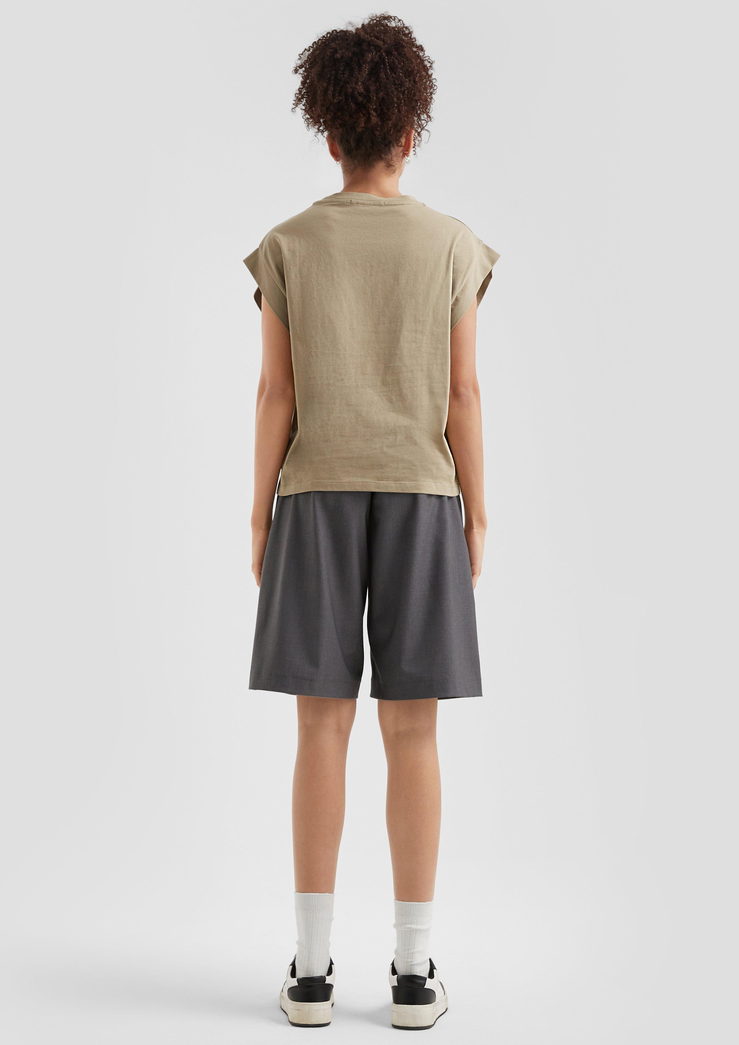 T-Shirt in 78D0, 02D0, 44D0 & 99D0