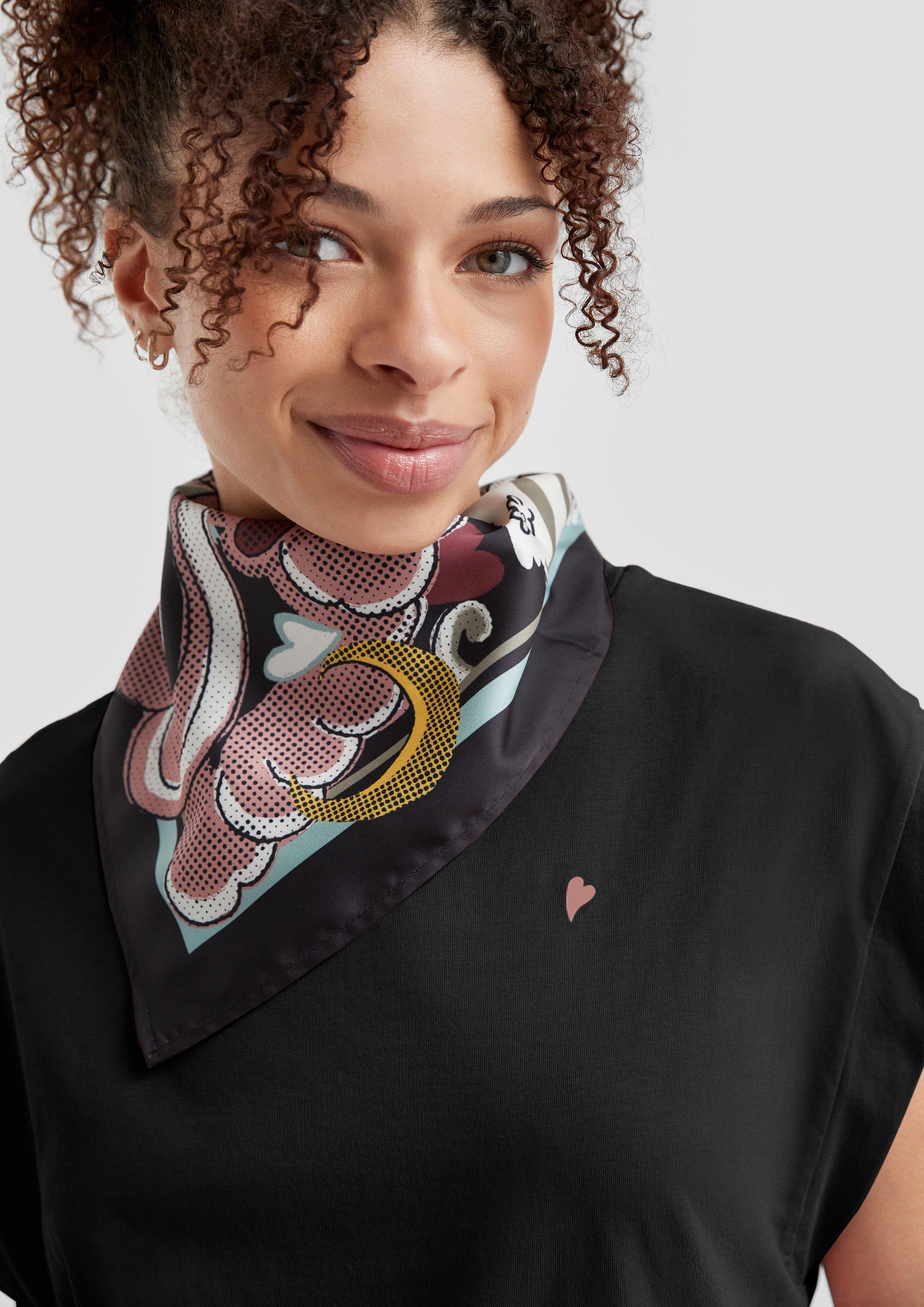 T-shirt in 99D0, 02D0, 44D0 & 78D0