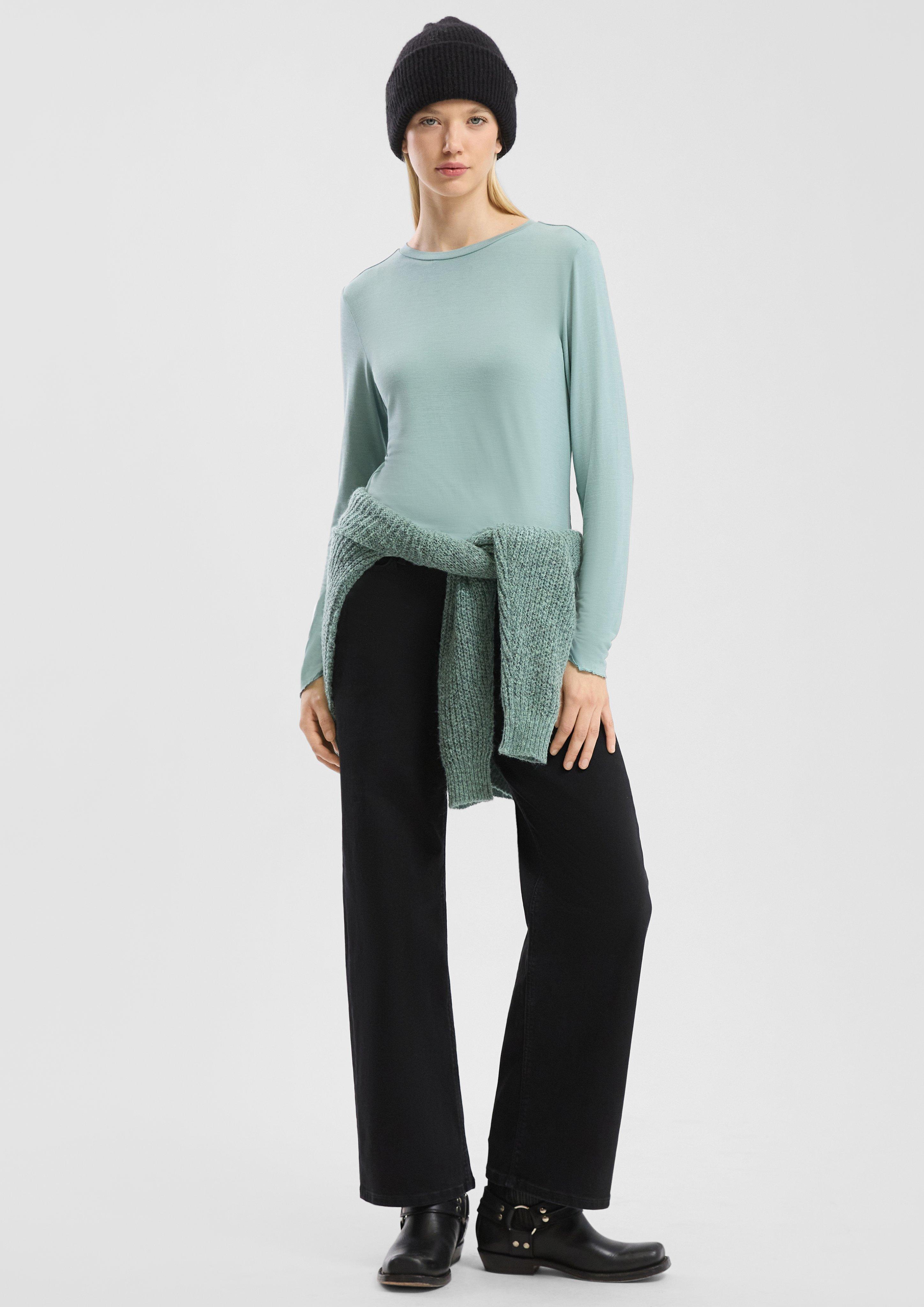 T-Shirt in 6215, 0200, 3900 & 9999