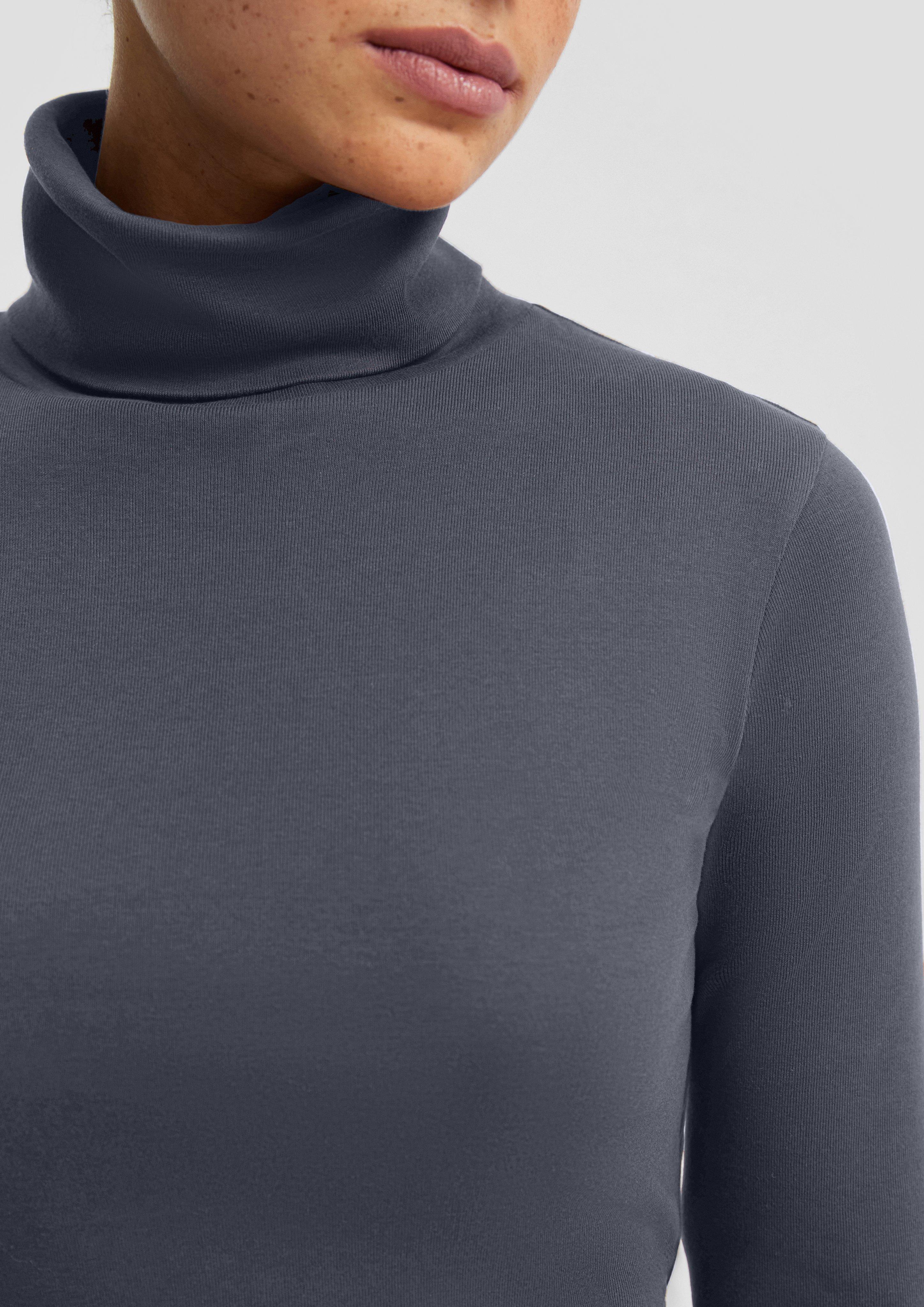 T-Shirt in 5832, 9999, 0200 & 3900