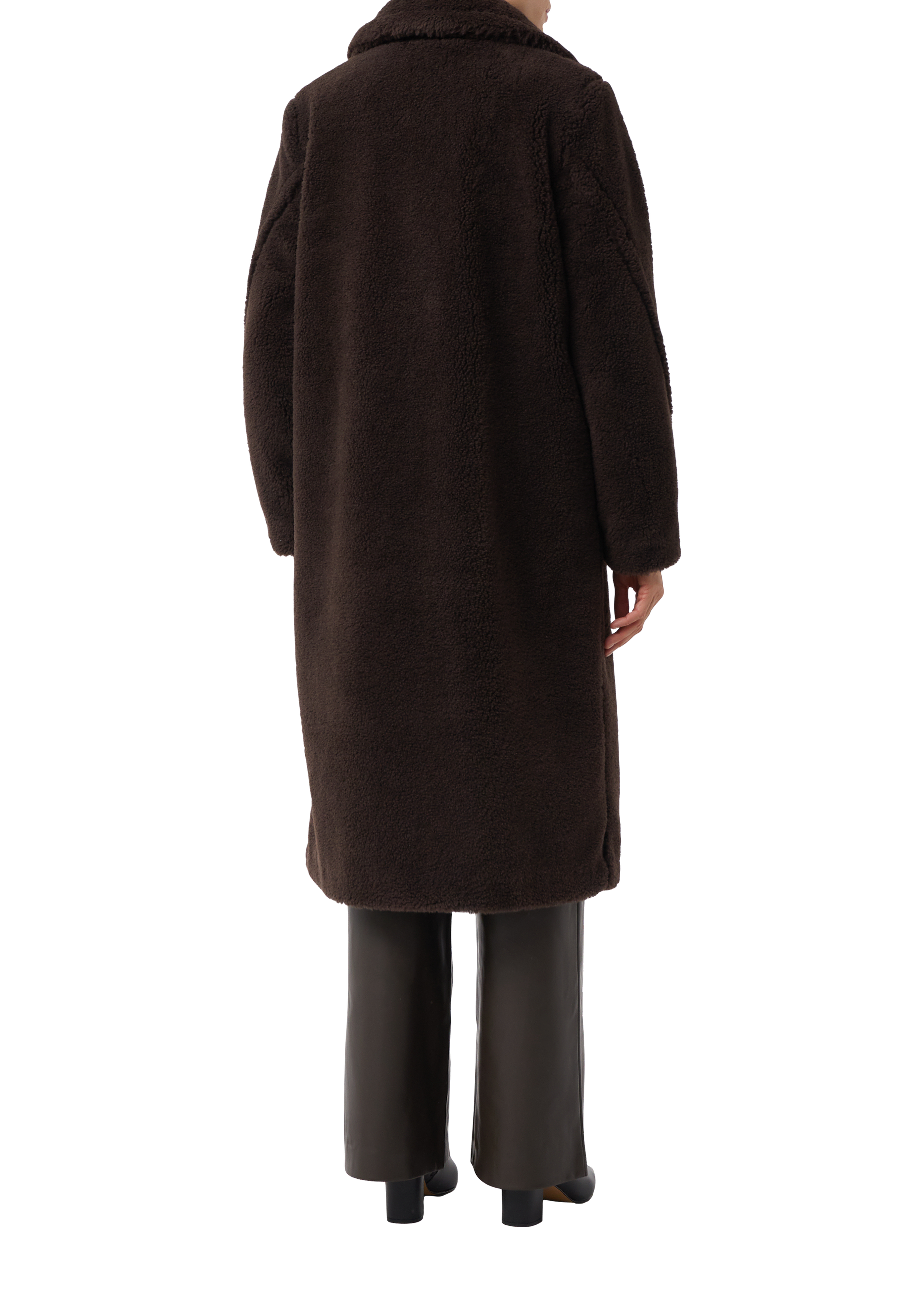 Thumbnail - Outdoor-Mantel