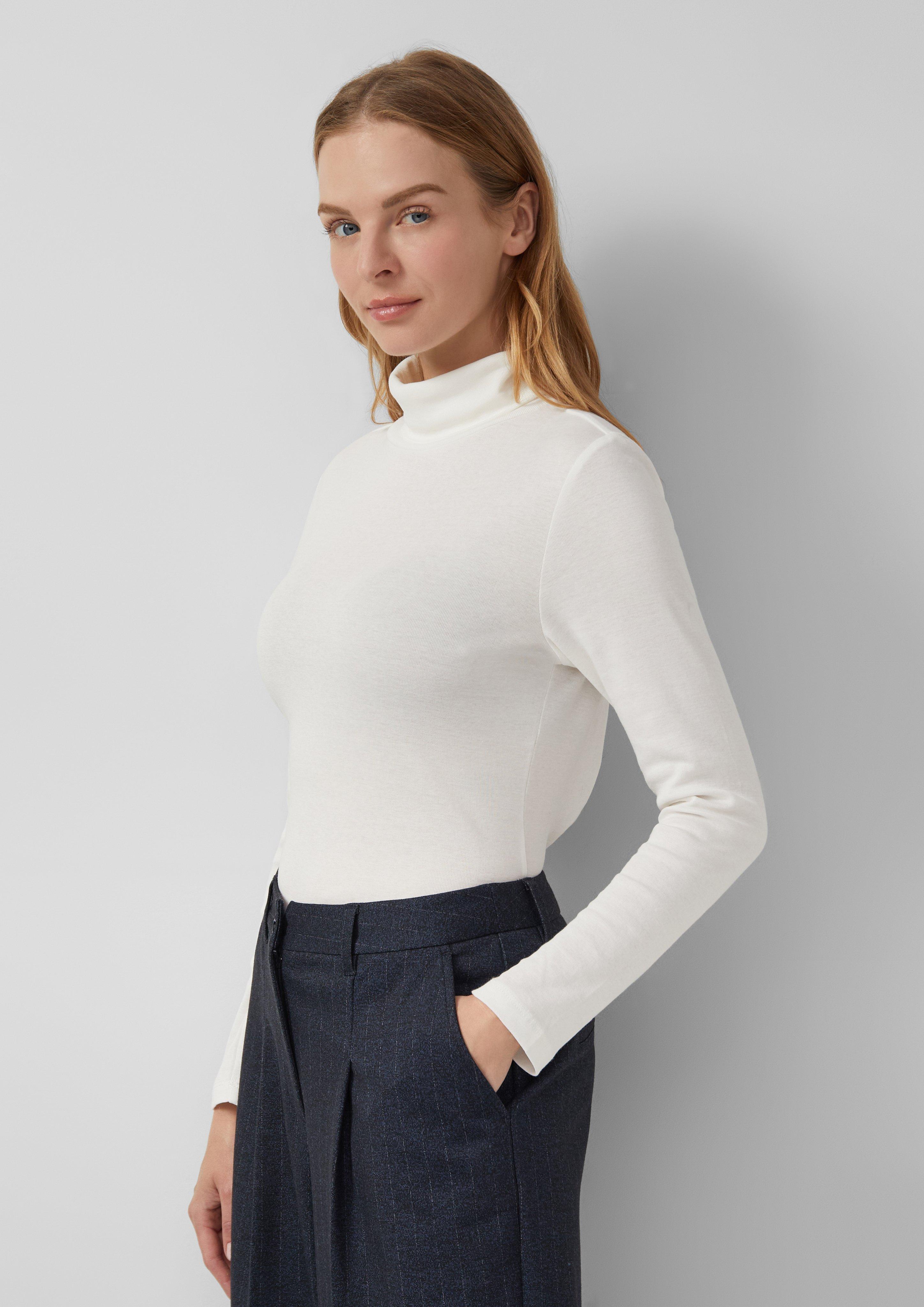 T-shirt in 0210, 6933, 9999, 3902 & 5959