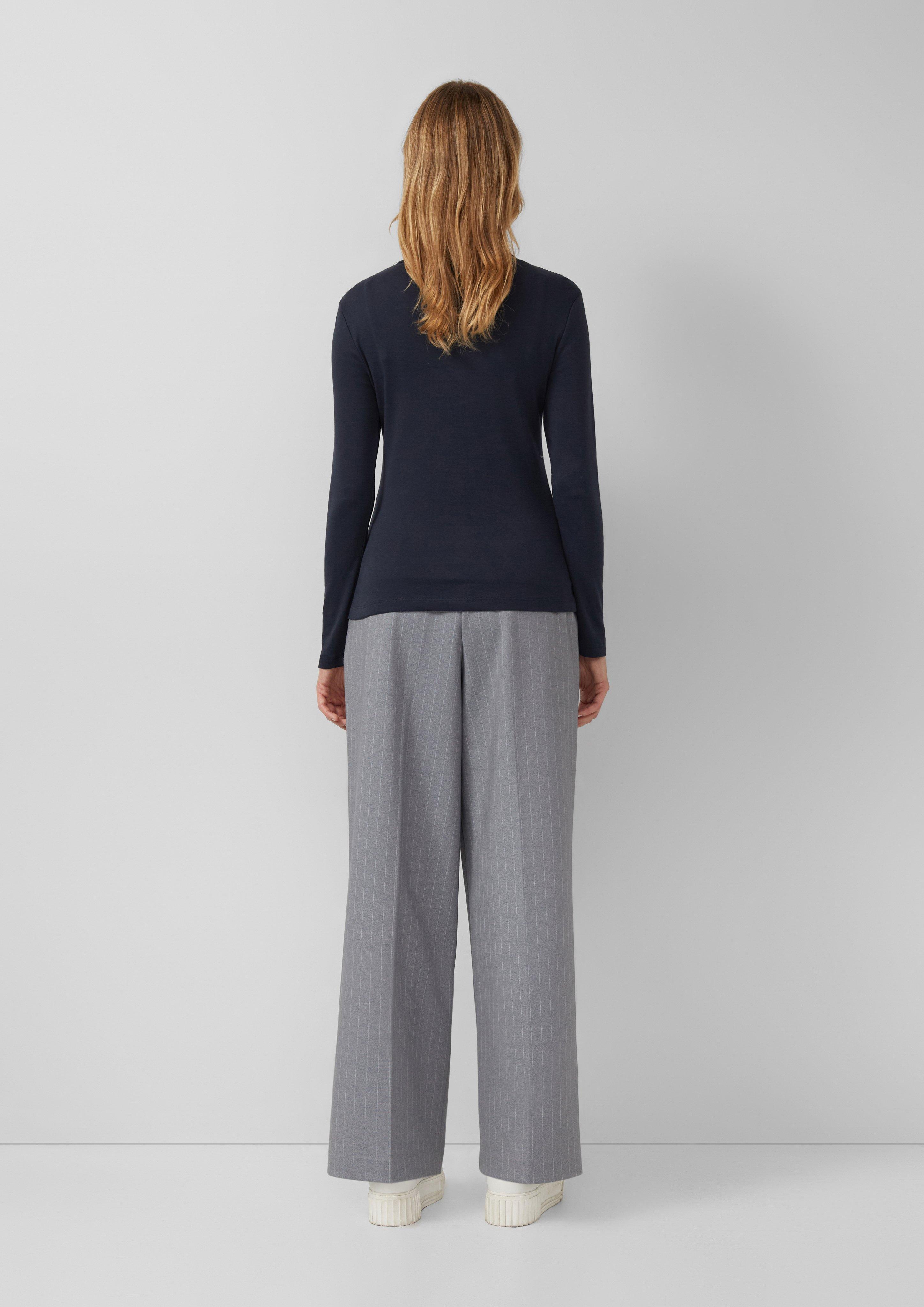 T-shirt in 5959, 6933, 0210, 9999 & 3902