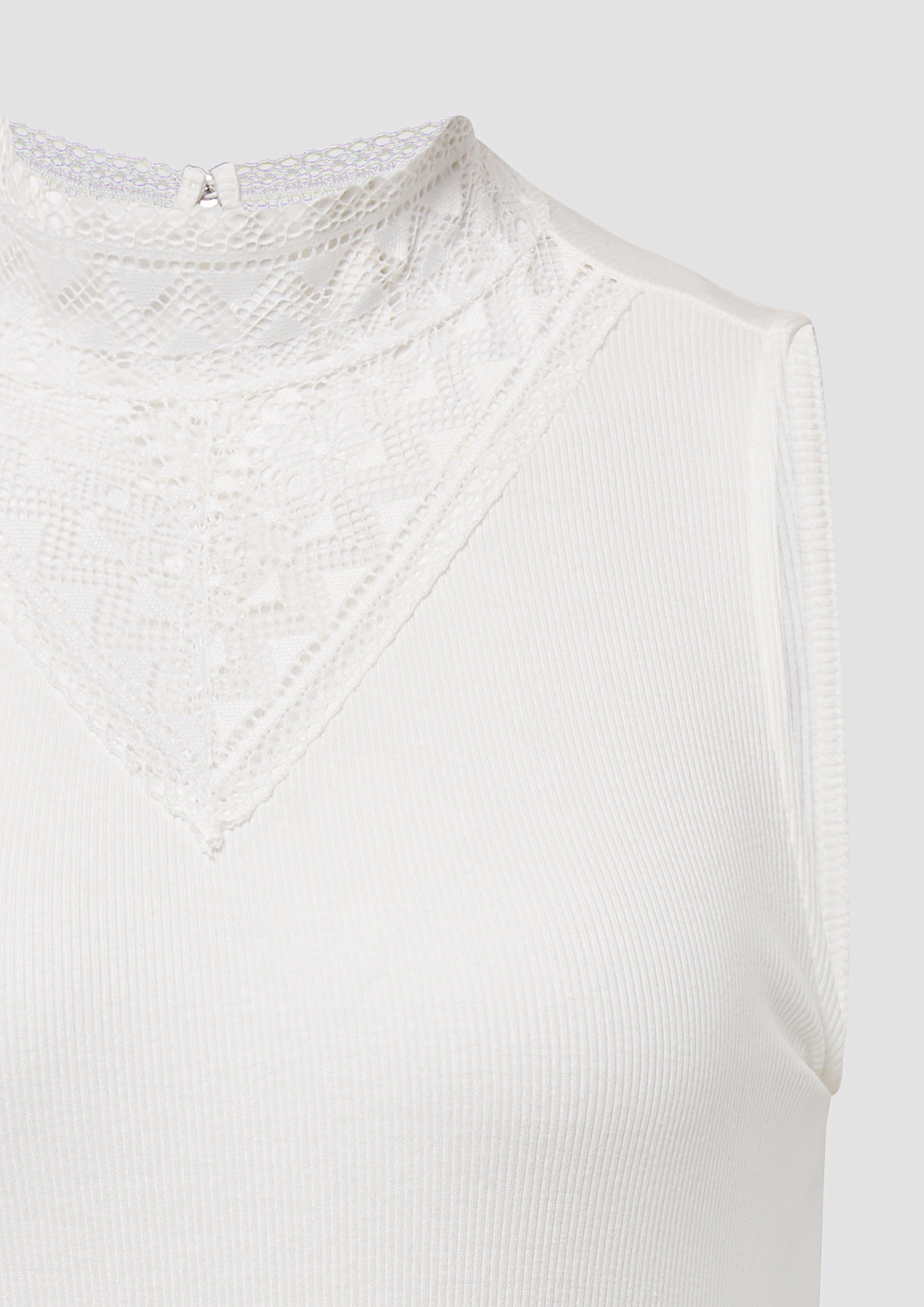 T-Shirt in 0200 & 9999