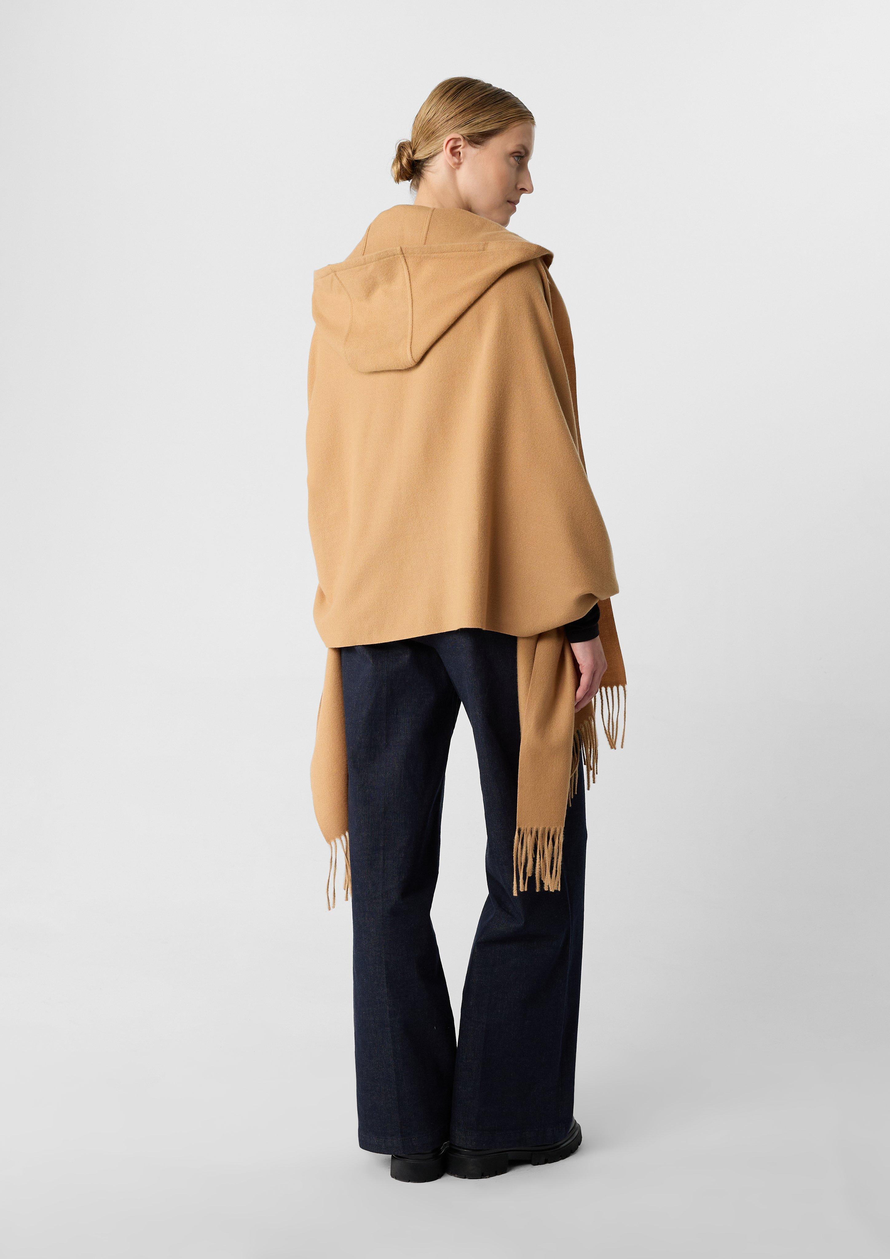 Scarf in 8322 & 92W2