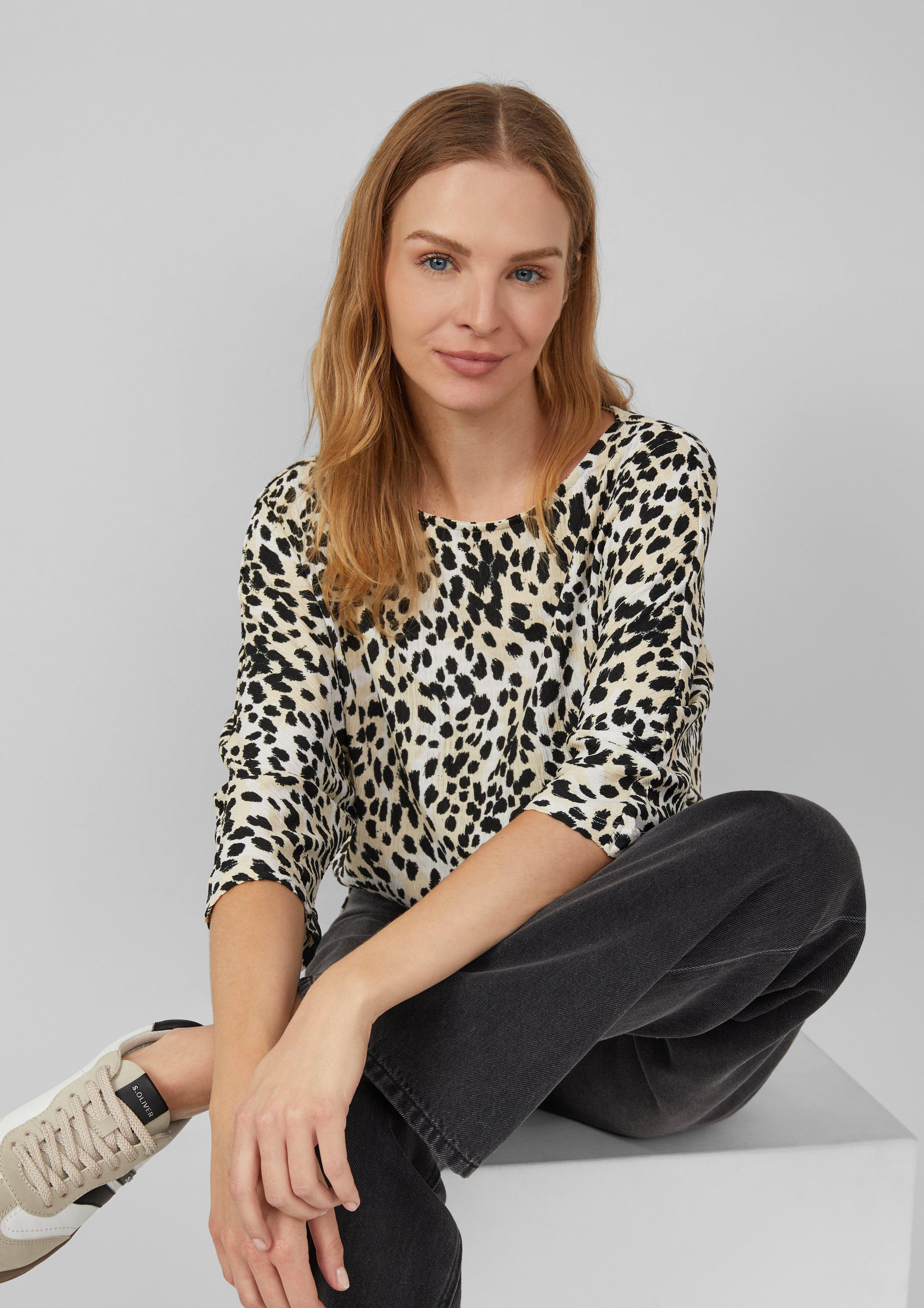 T-shirt in 02A2 & 02A1