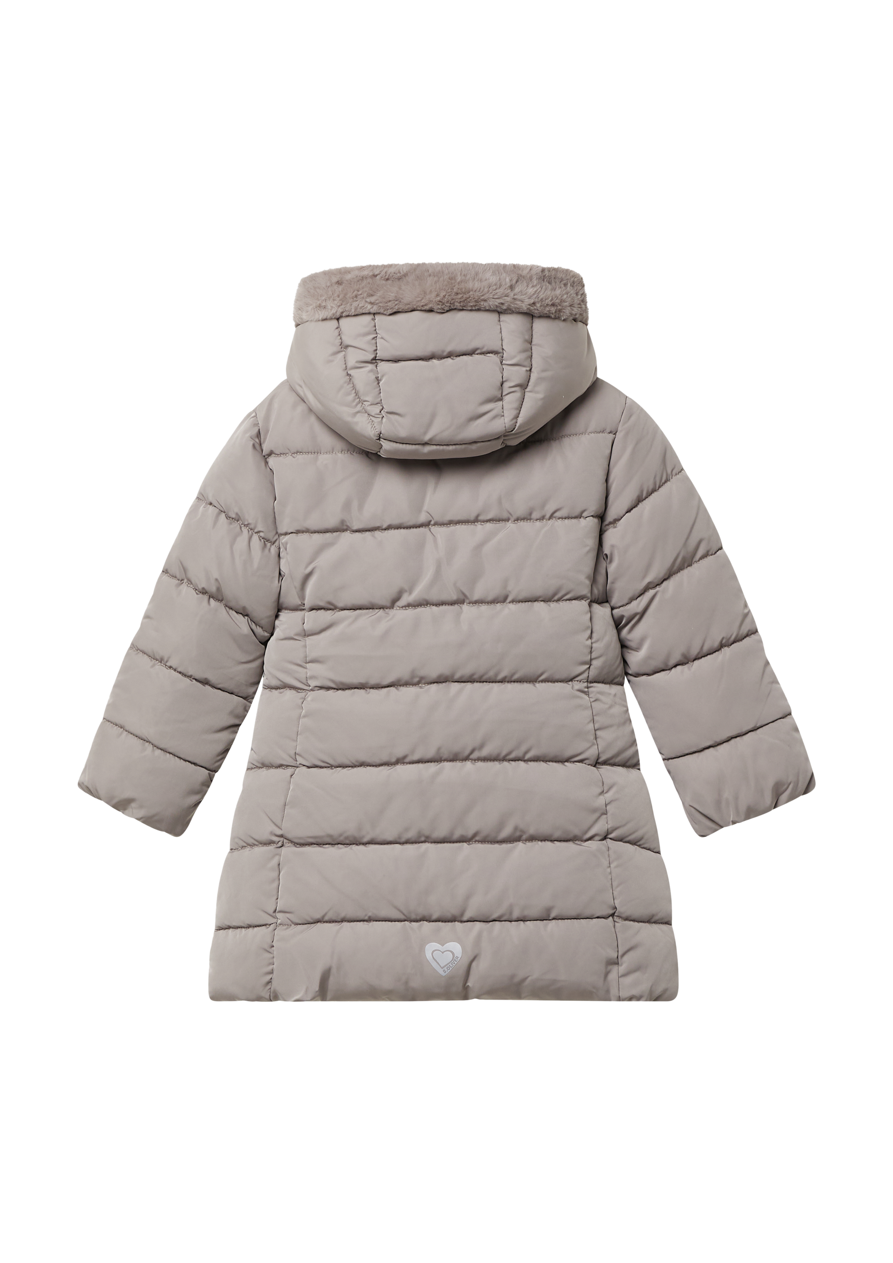 Thumbnail - Outdoor-Mantel