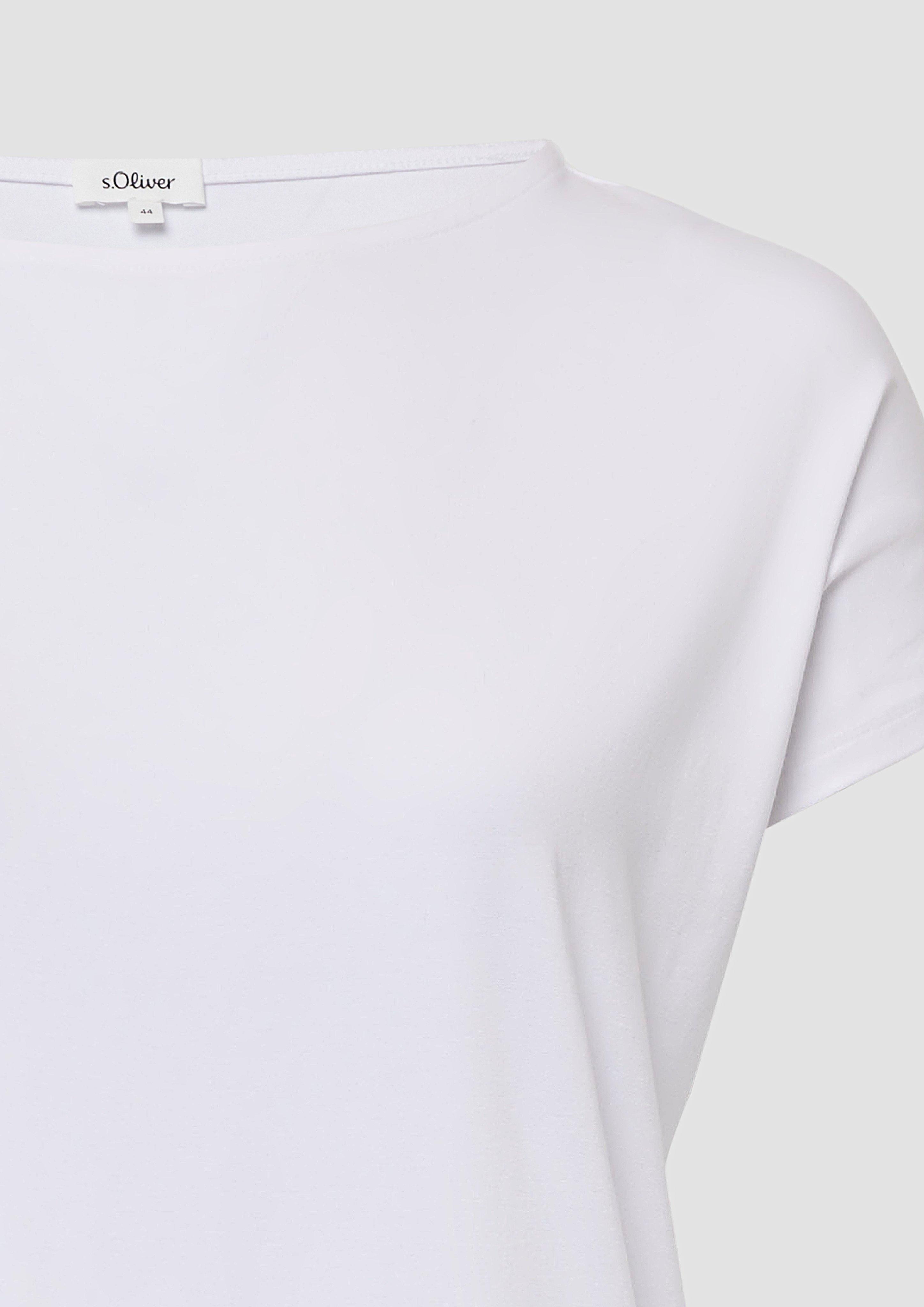 T-Shirt in 0100 & 8828