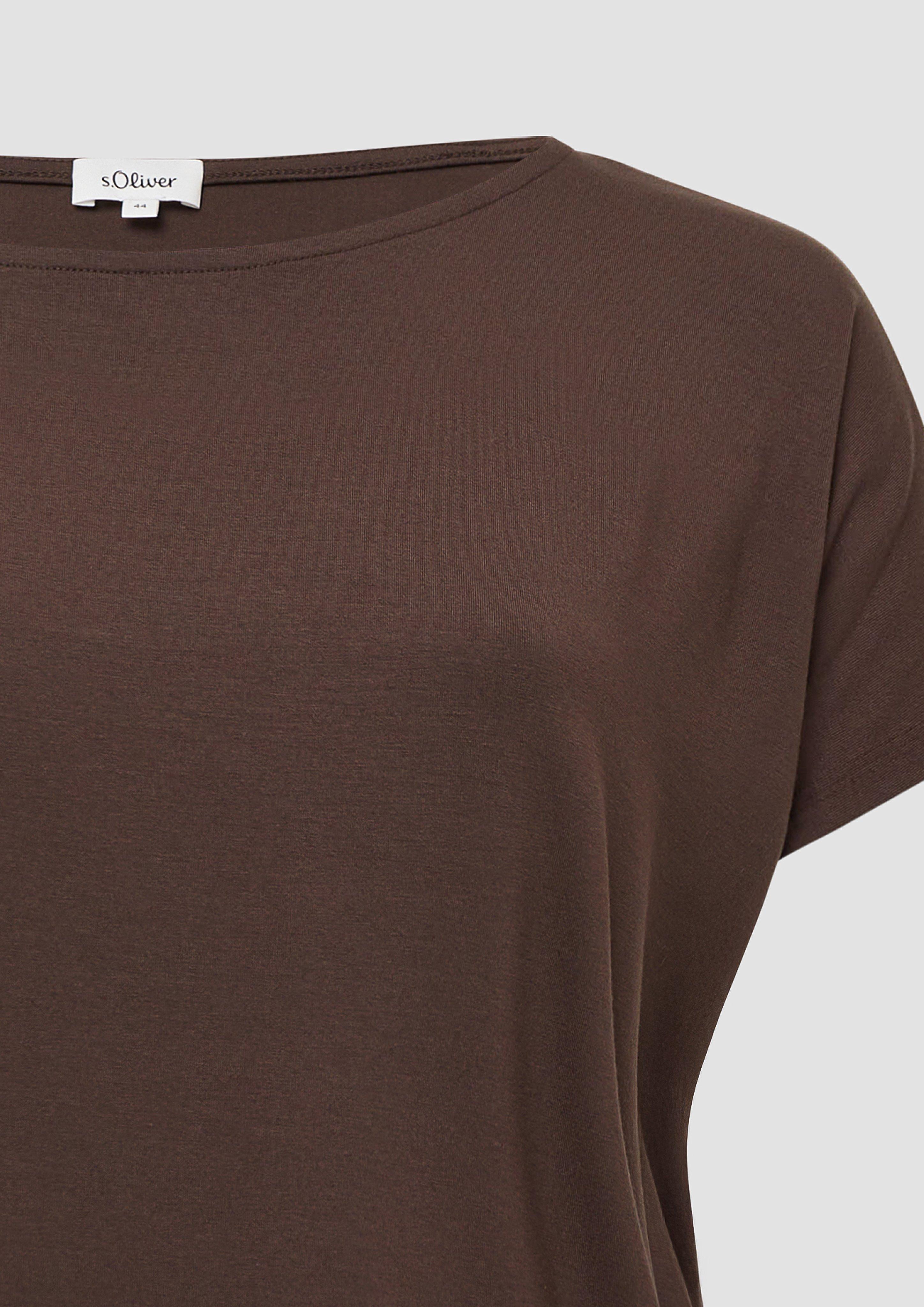 T-Shirt in 8828 & 0100