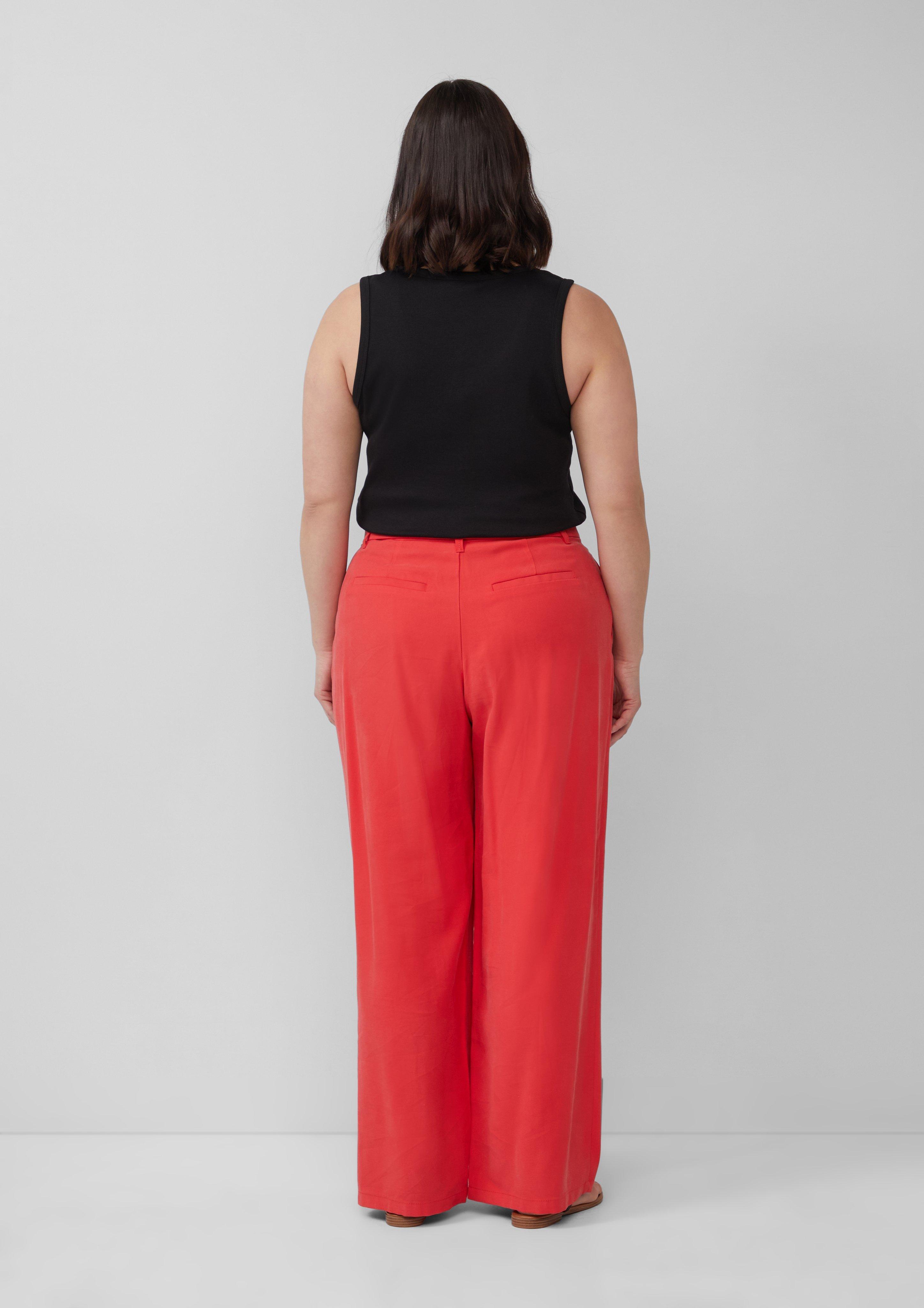 T-shirt in 9999 & 0100