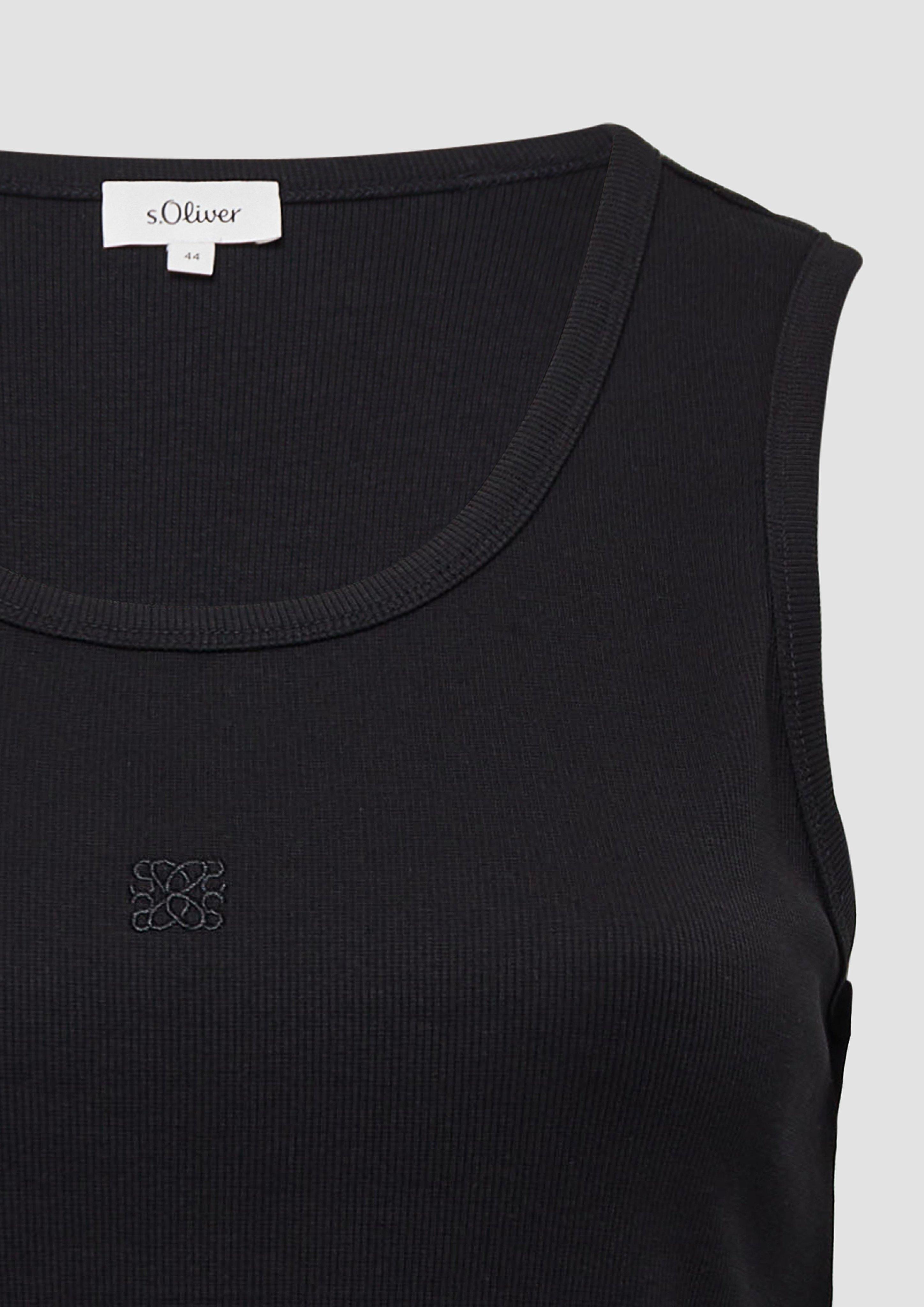 T-shirt in 9999 & 0100