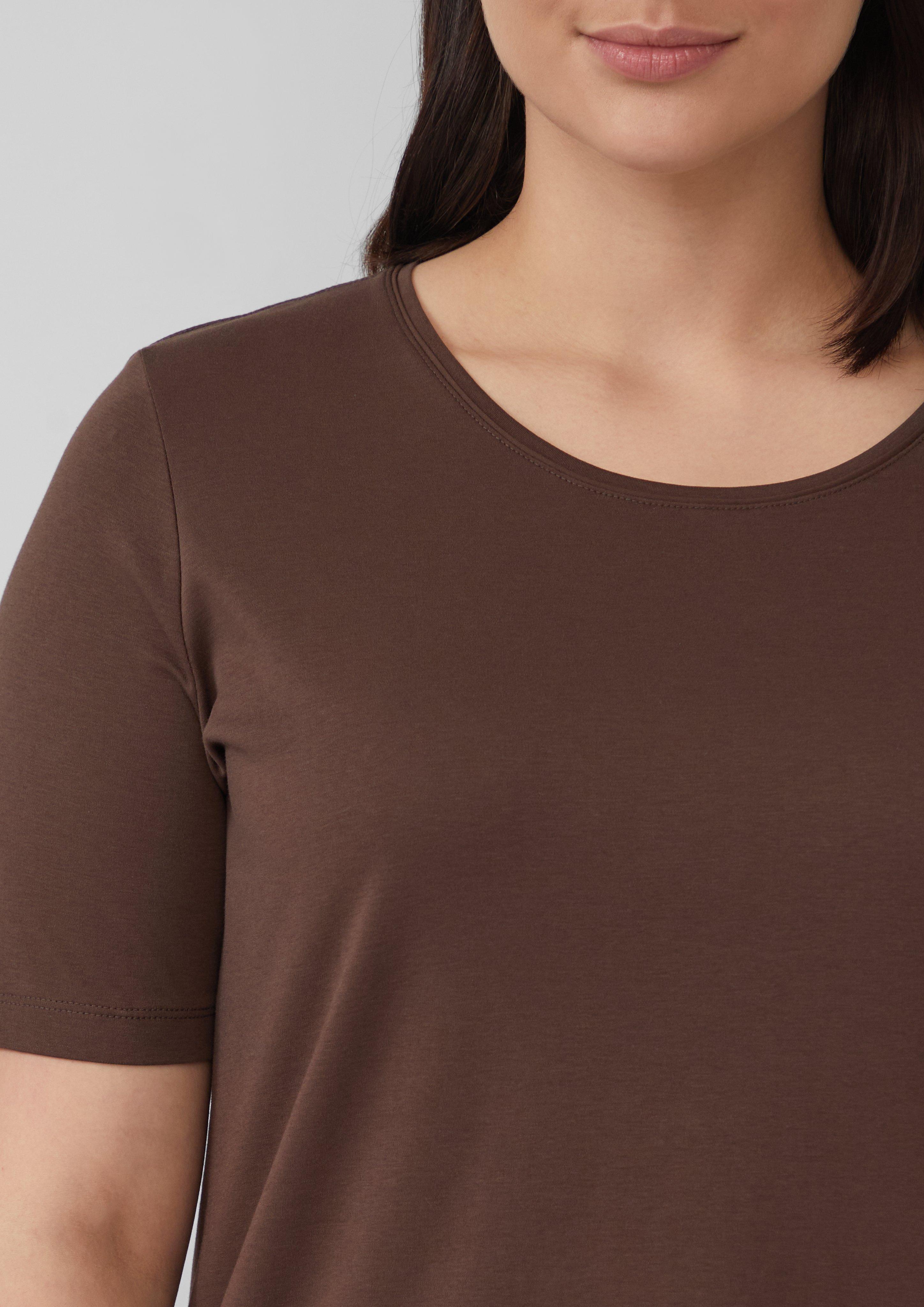 T-shirt in 8828, 0100 & 1395