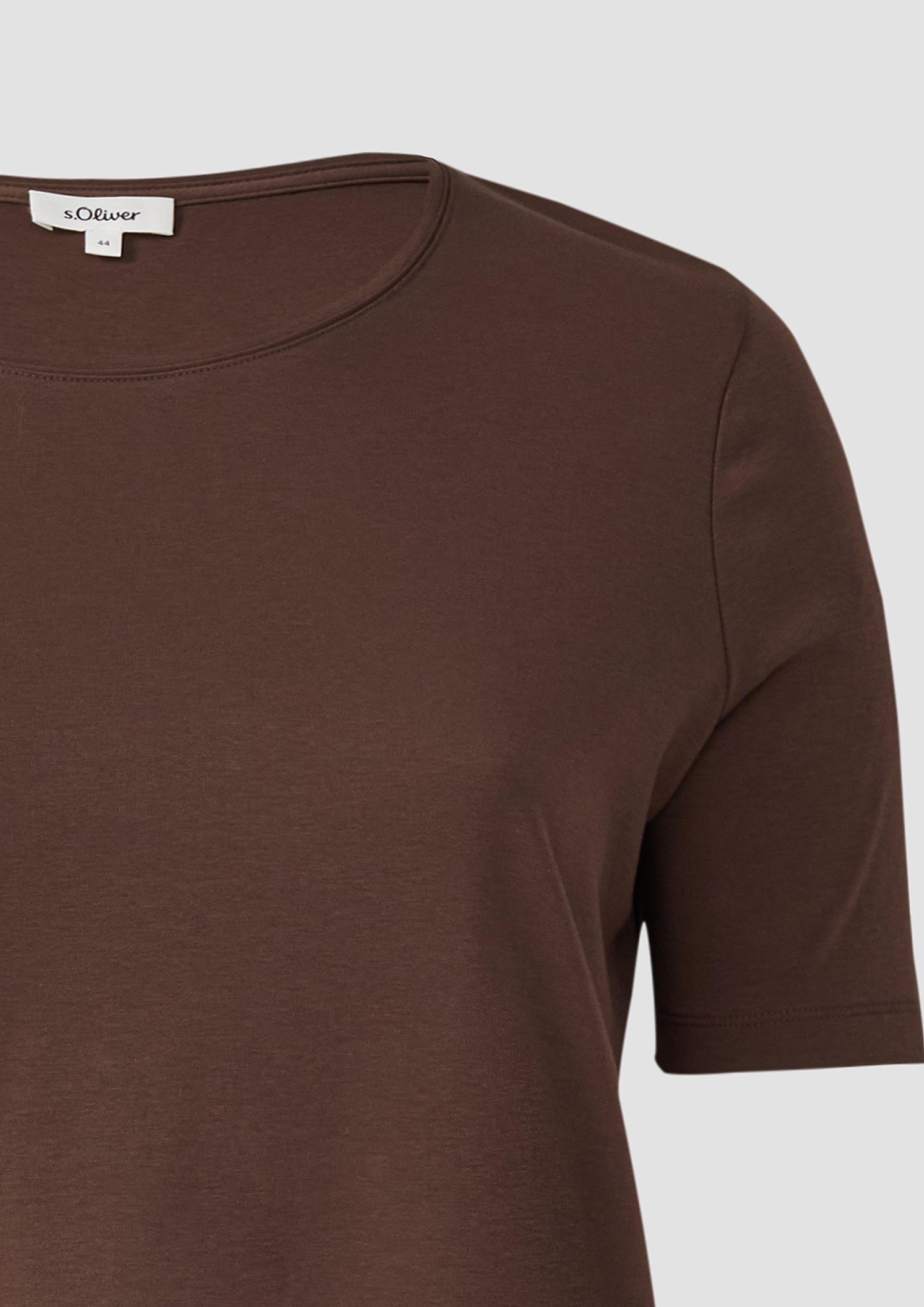 T-shirt in 8828, 0100 & 1395