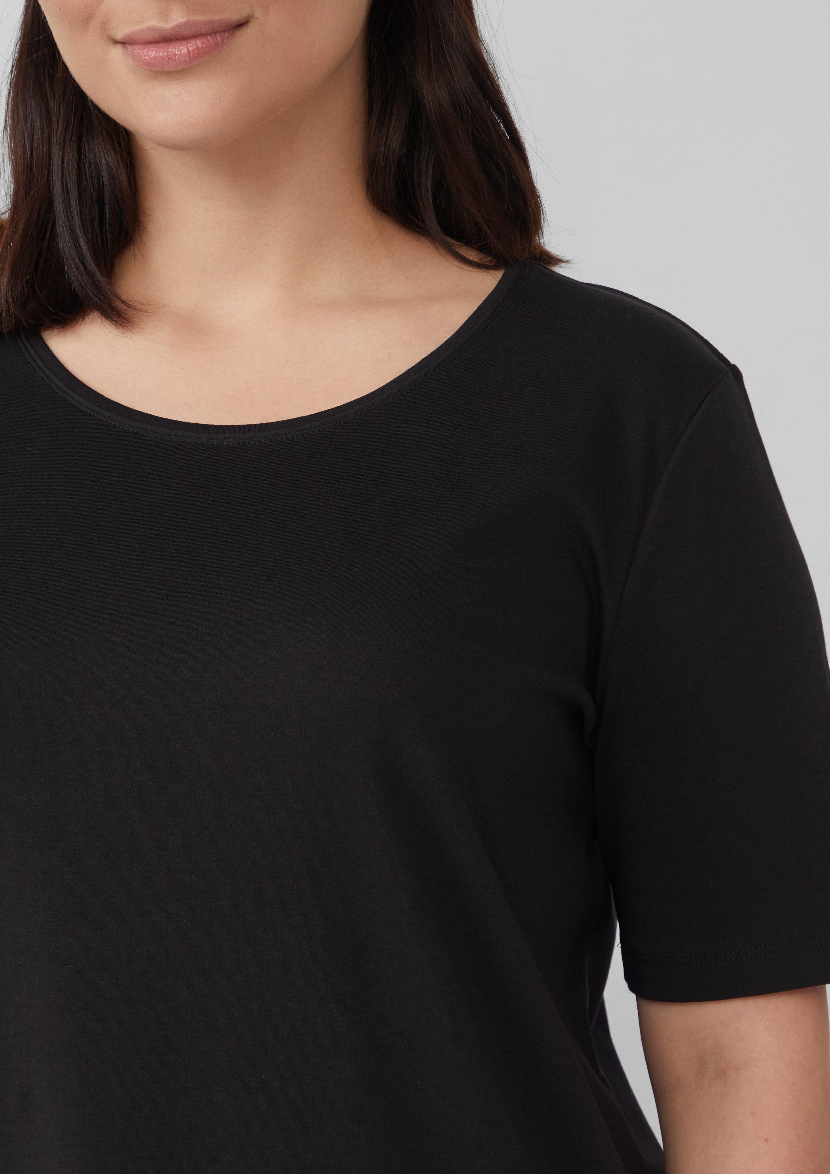 Majica in 9999, 0100, 1395 & 8828