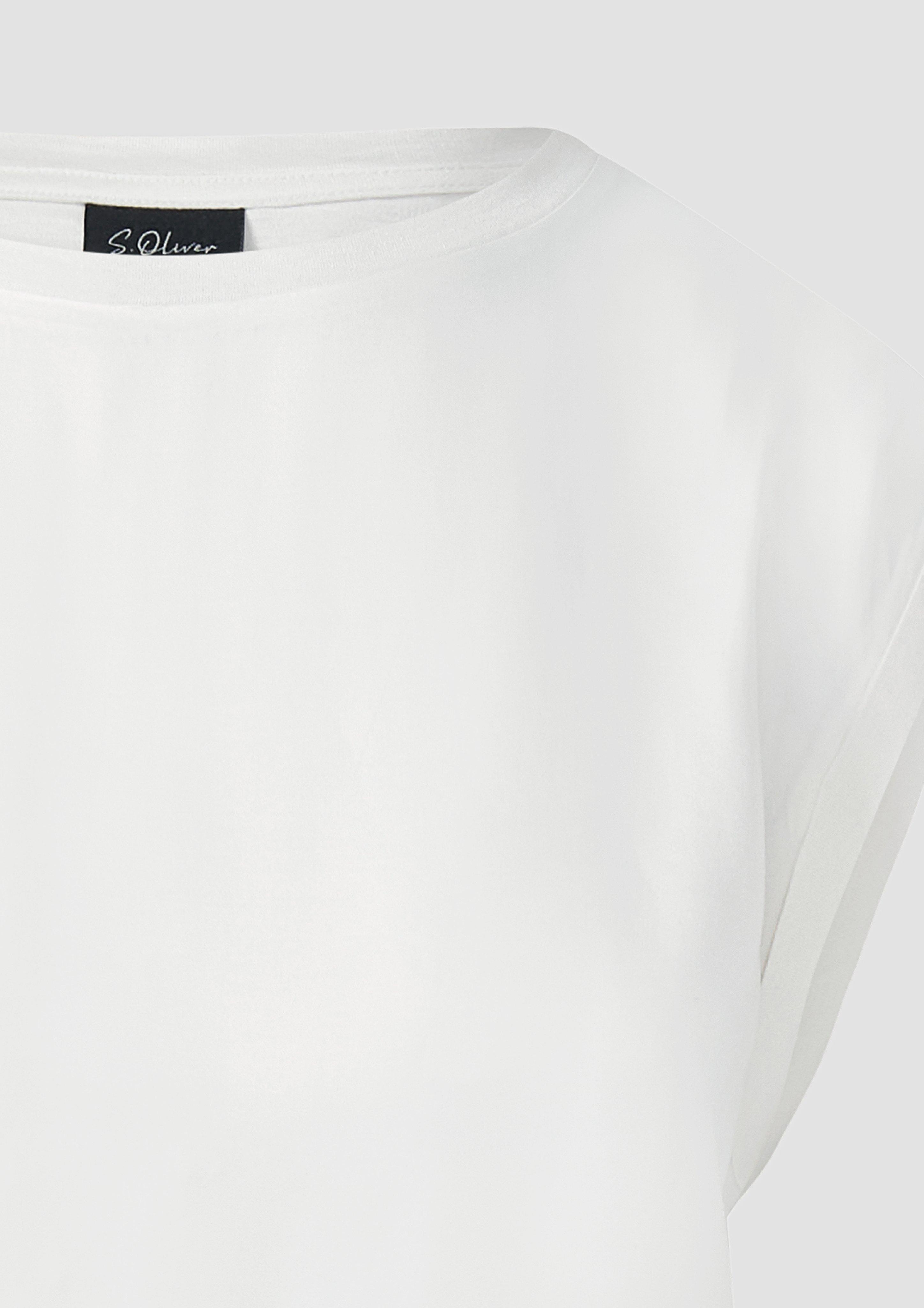 T-shirt in 0200, 9305 & 7993