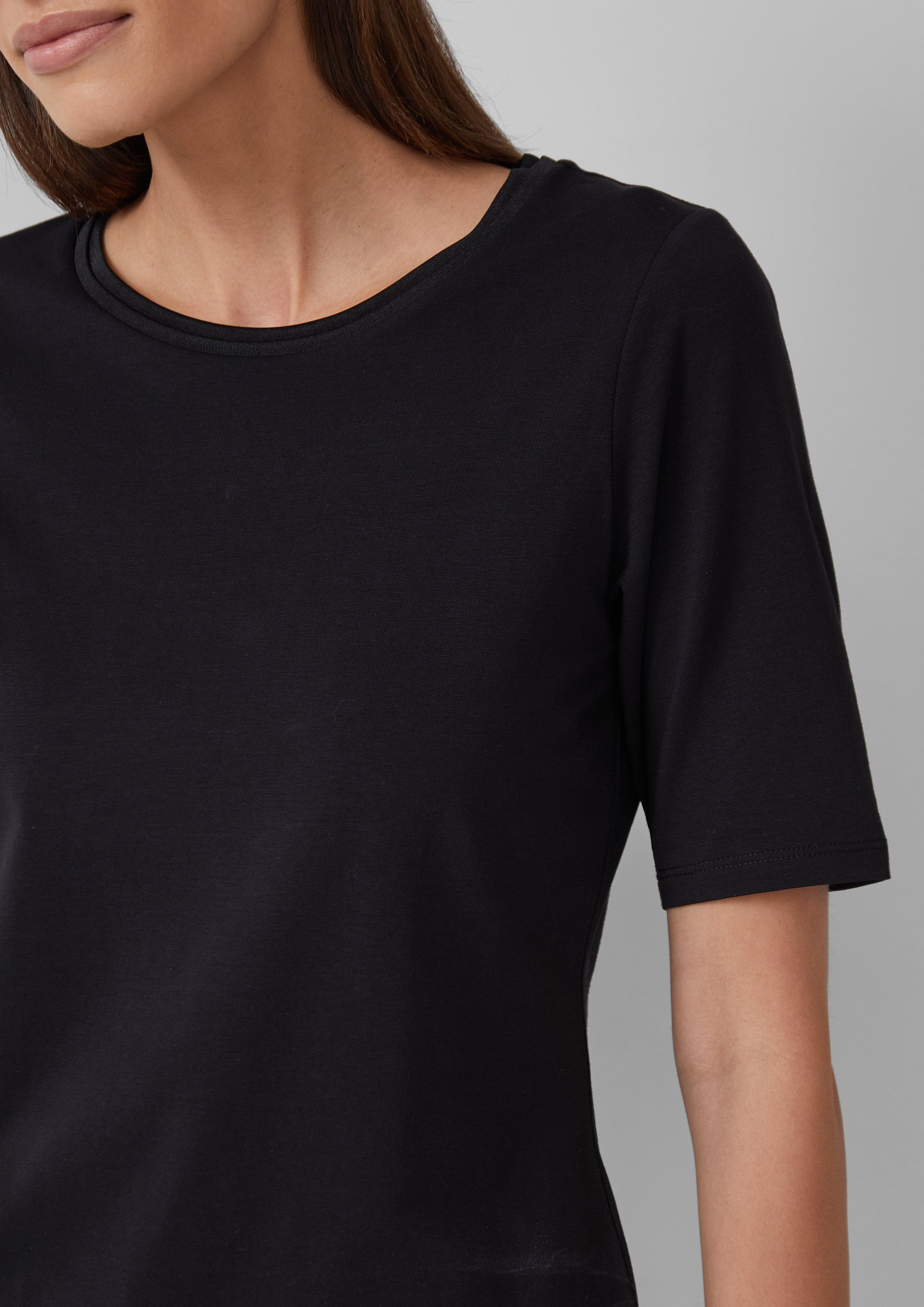 T-shirt in 9999 & 0200