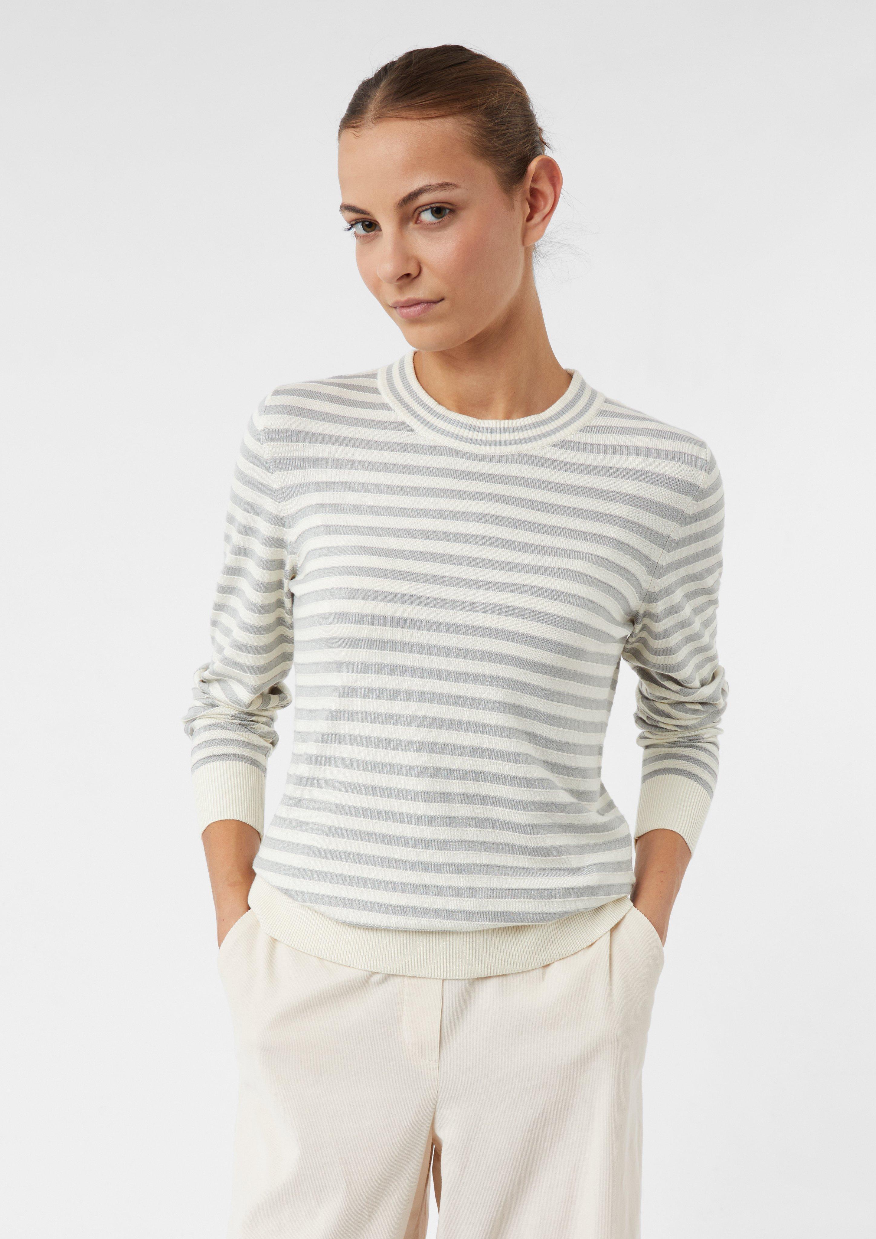 Knitted pullover in 
