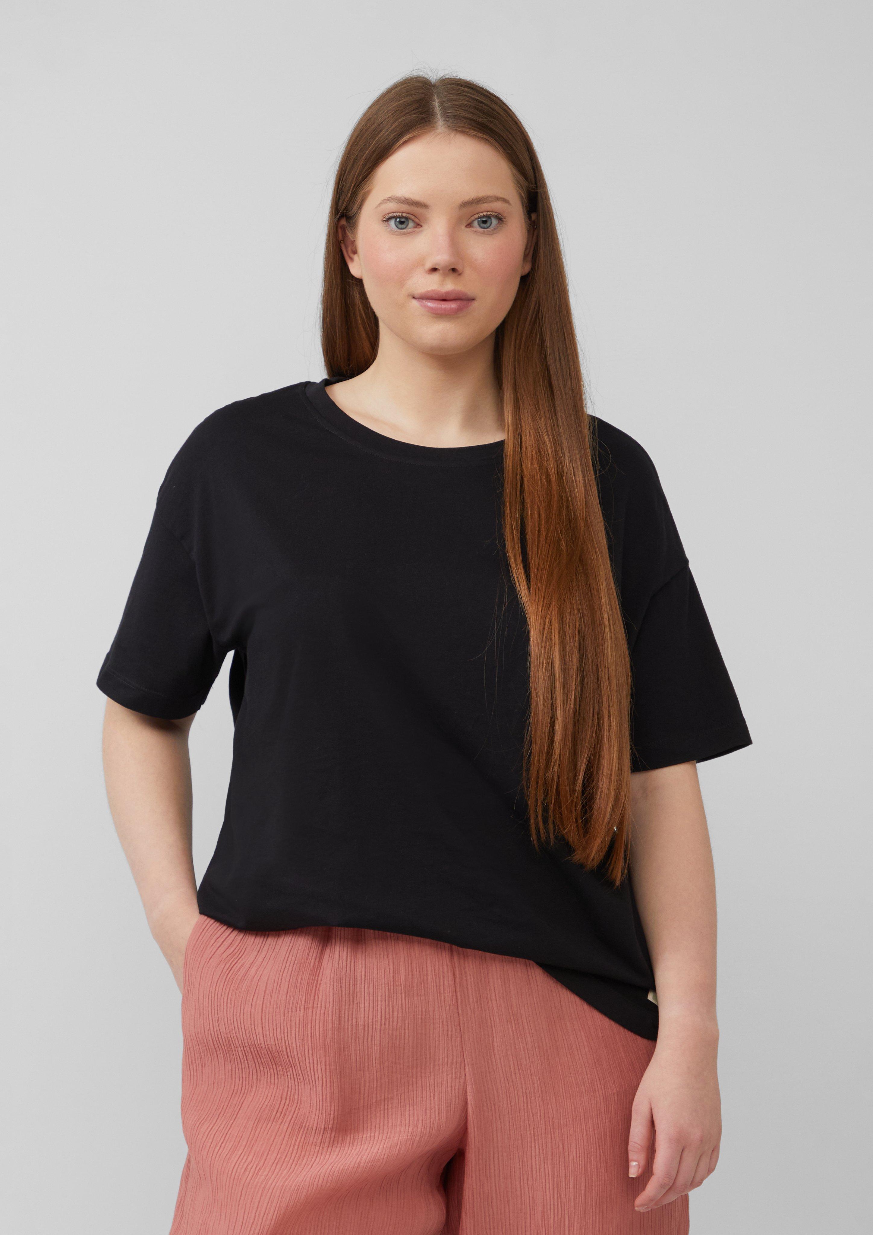 T-shirt in 9999, 2080, 7297 & 0808