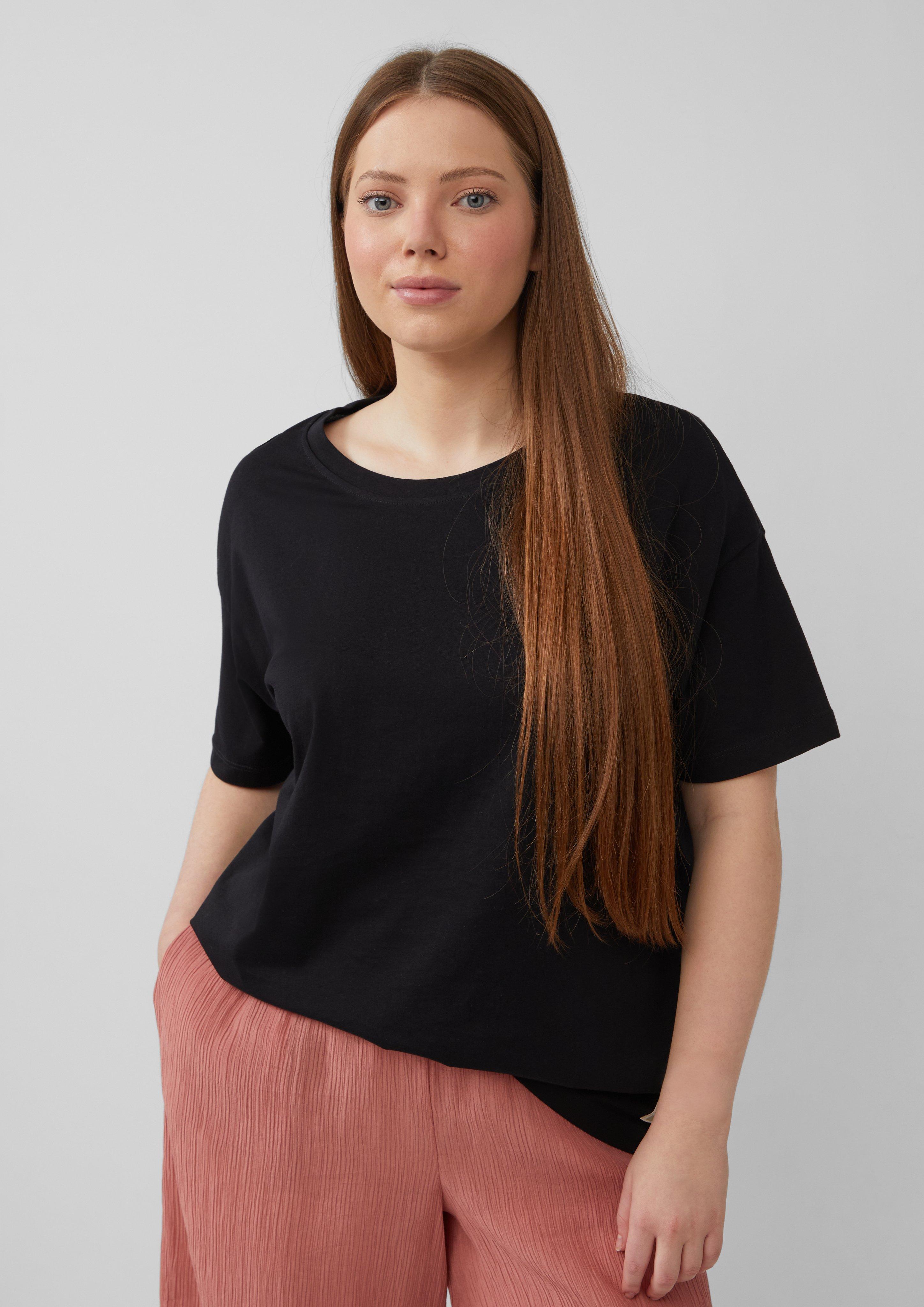 T-shirt in 9999, 2080, 7297 & 0808