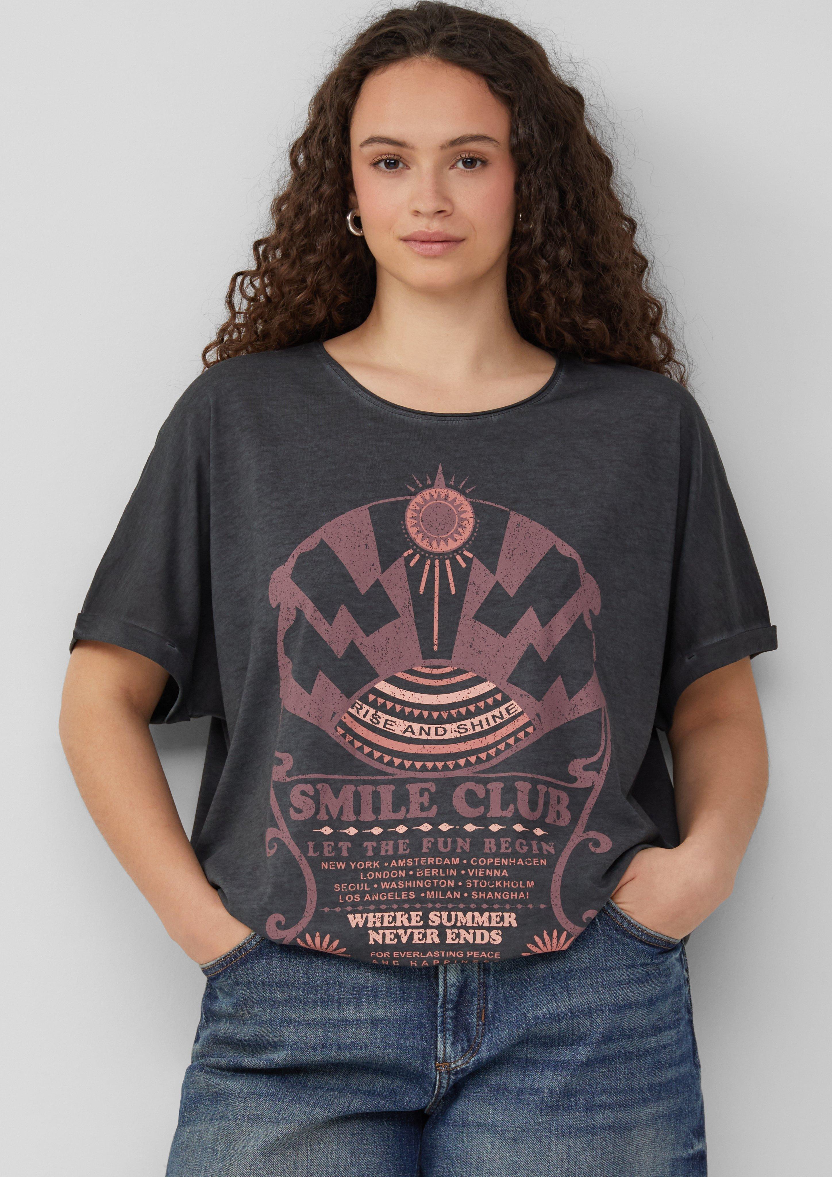 T-Shirt in 99D0, 72D1 & 47D0