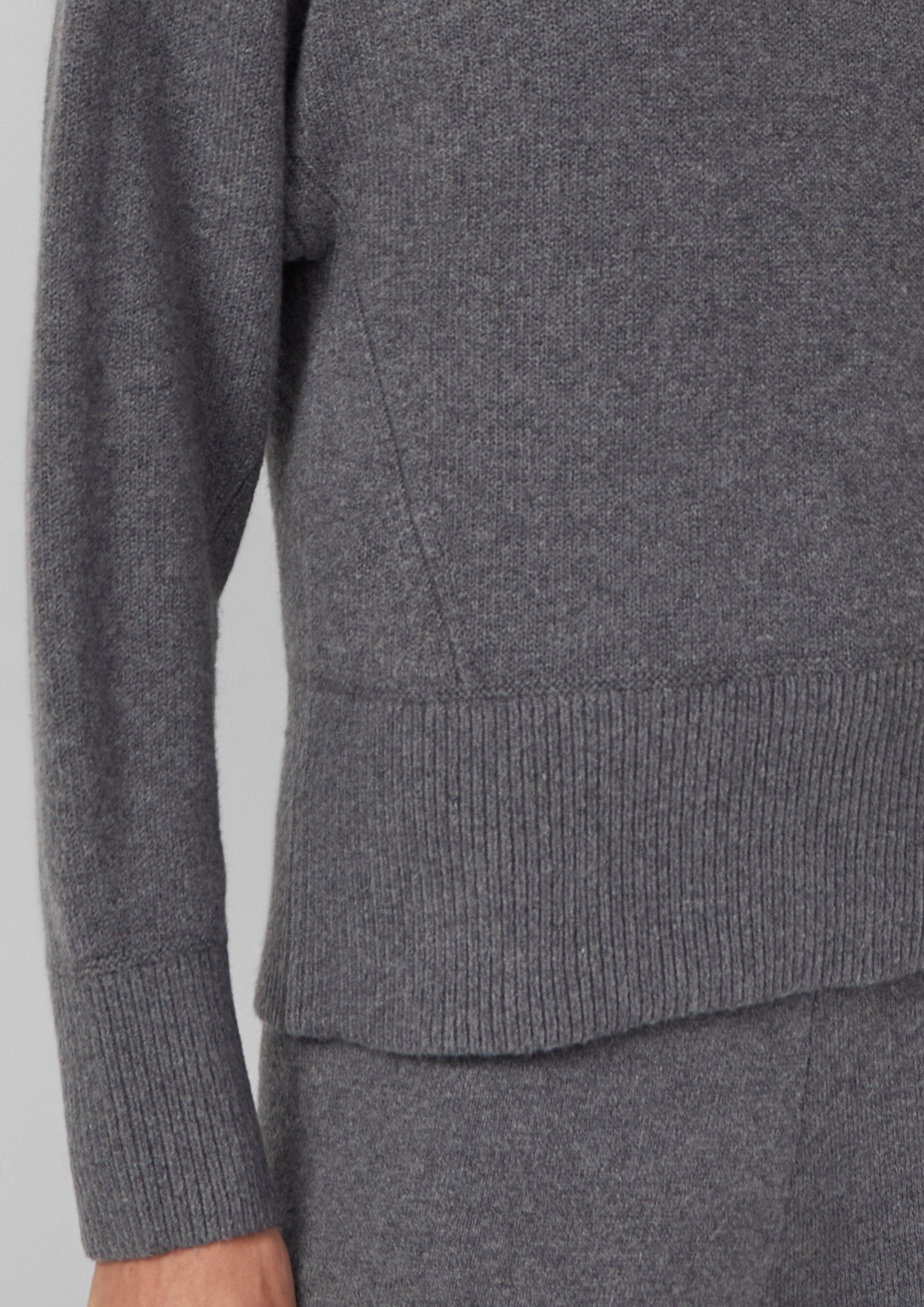 Pull en tricot in 97W3, 8945 & 3384