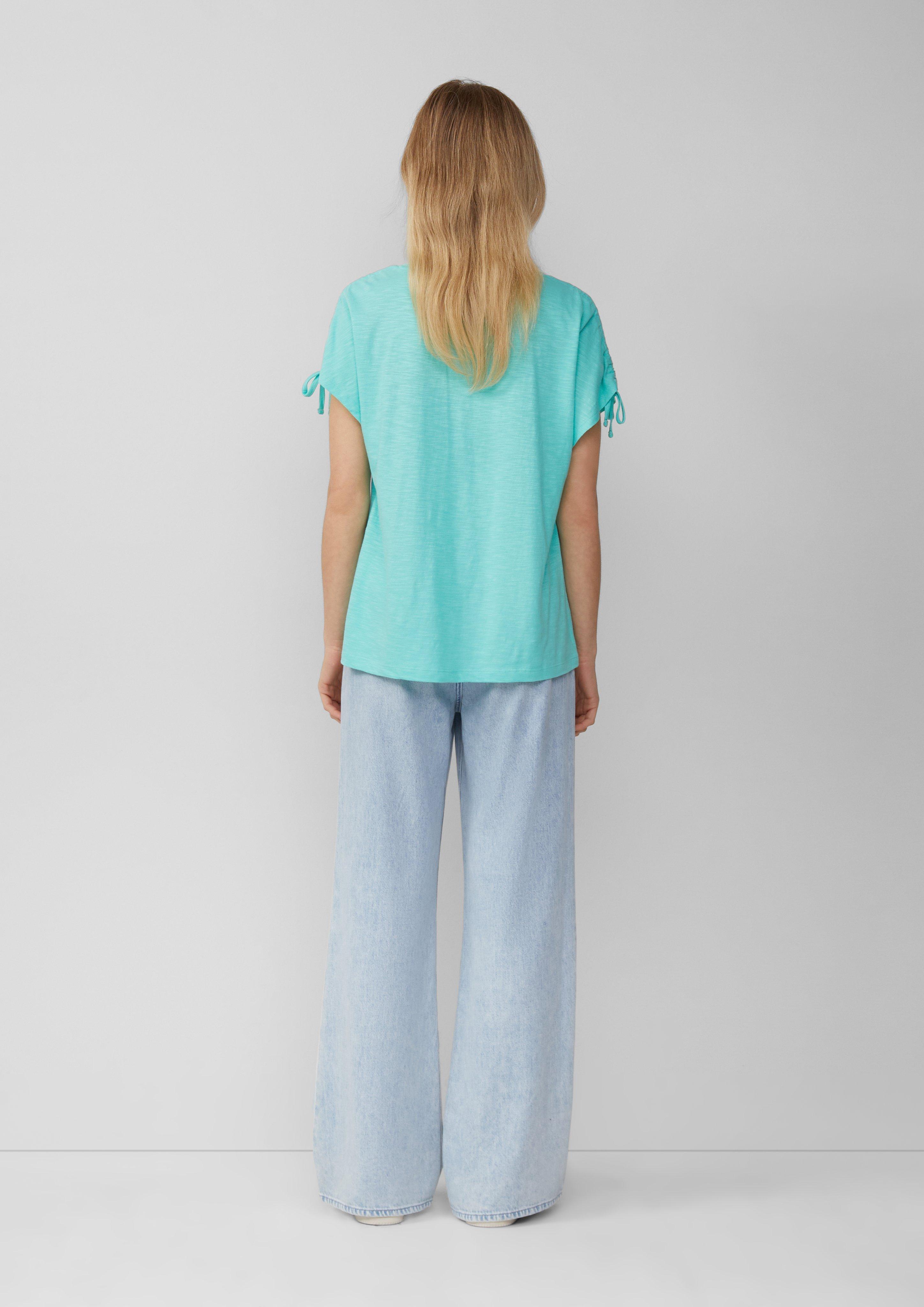 T-shirt in 6099, 3533, 9999, 0100 & 8828