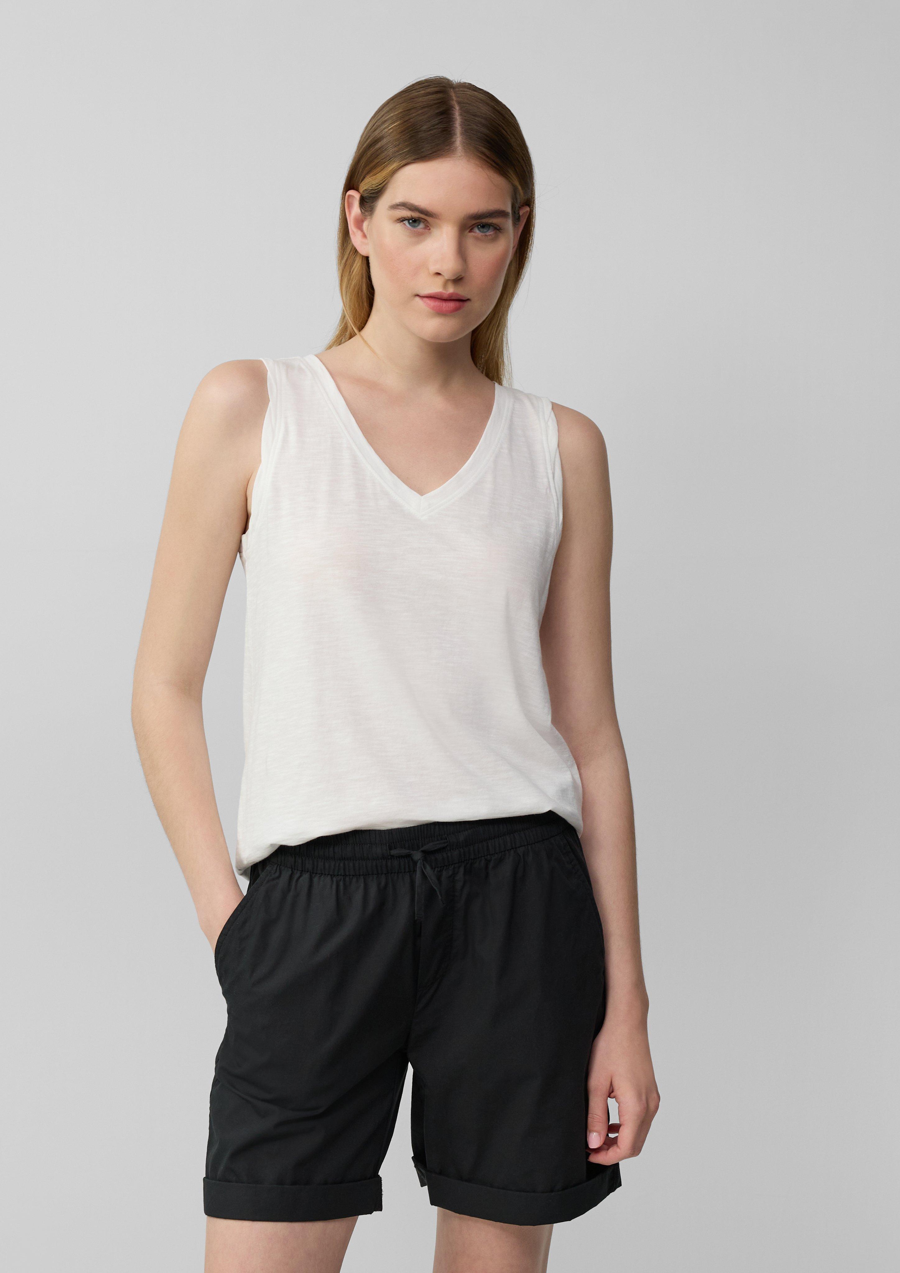 T-shirt in 0100, 8828, 6099, 9999 & 3533