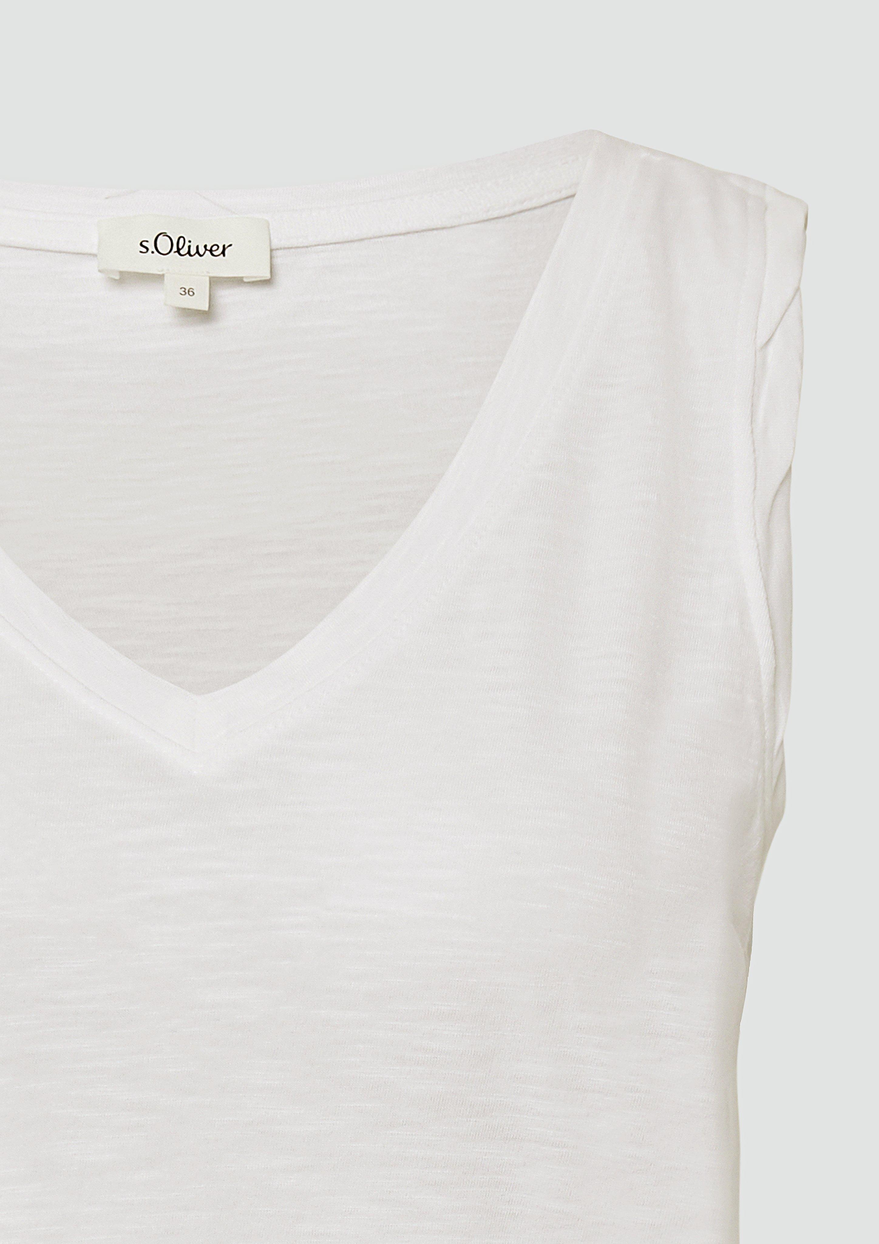 T-shirt in 0100, 8828, 6099, 9999 & 3533