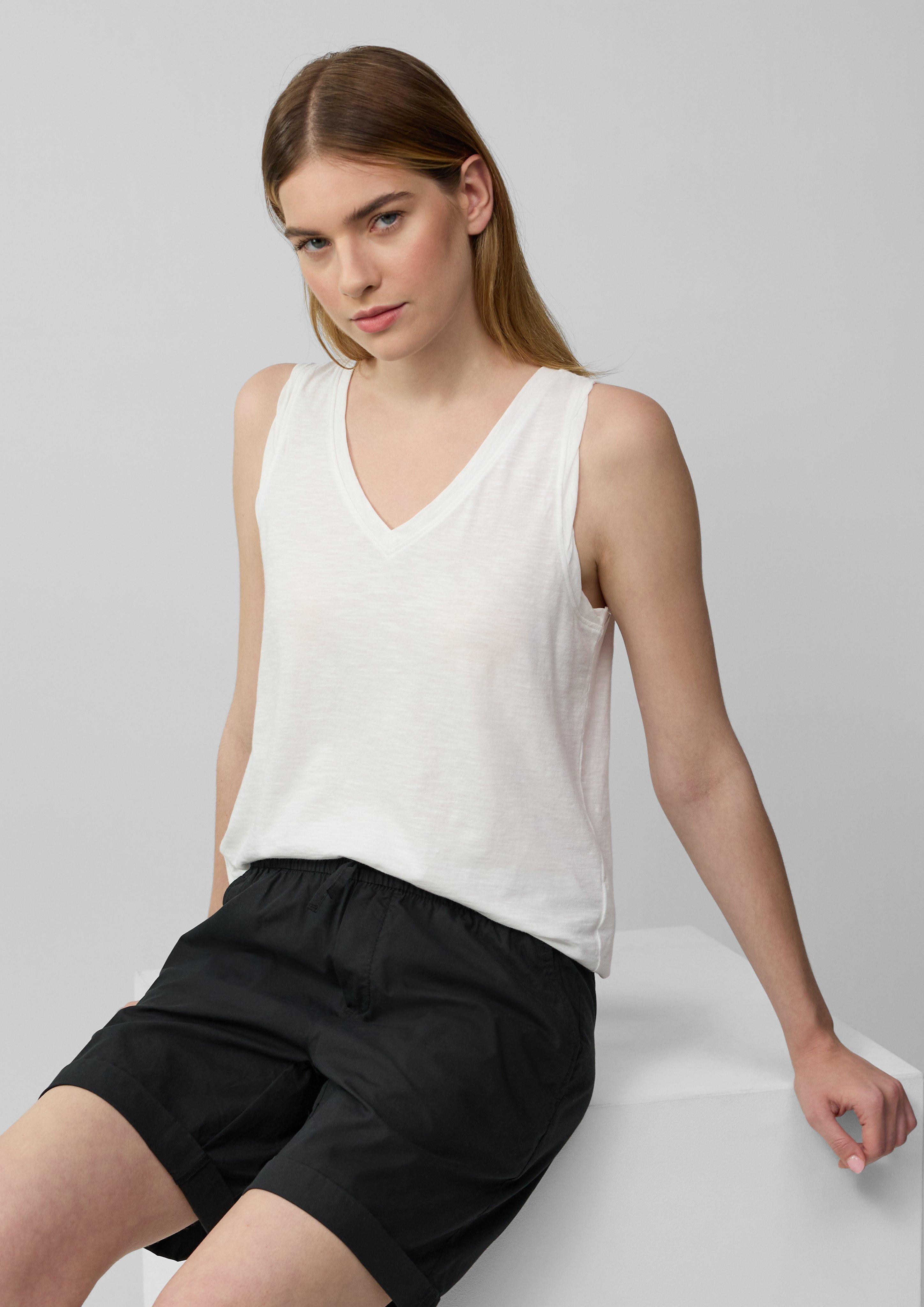 T-Shirt in 0100, 8828, 6099, 9999 & 3533