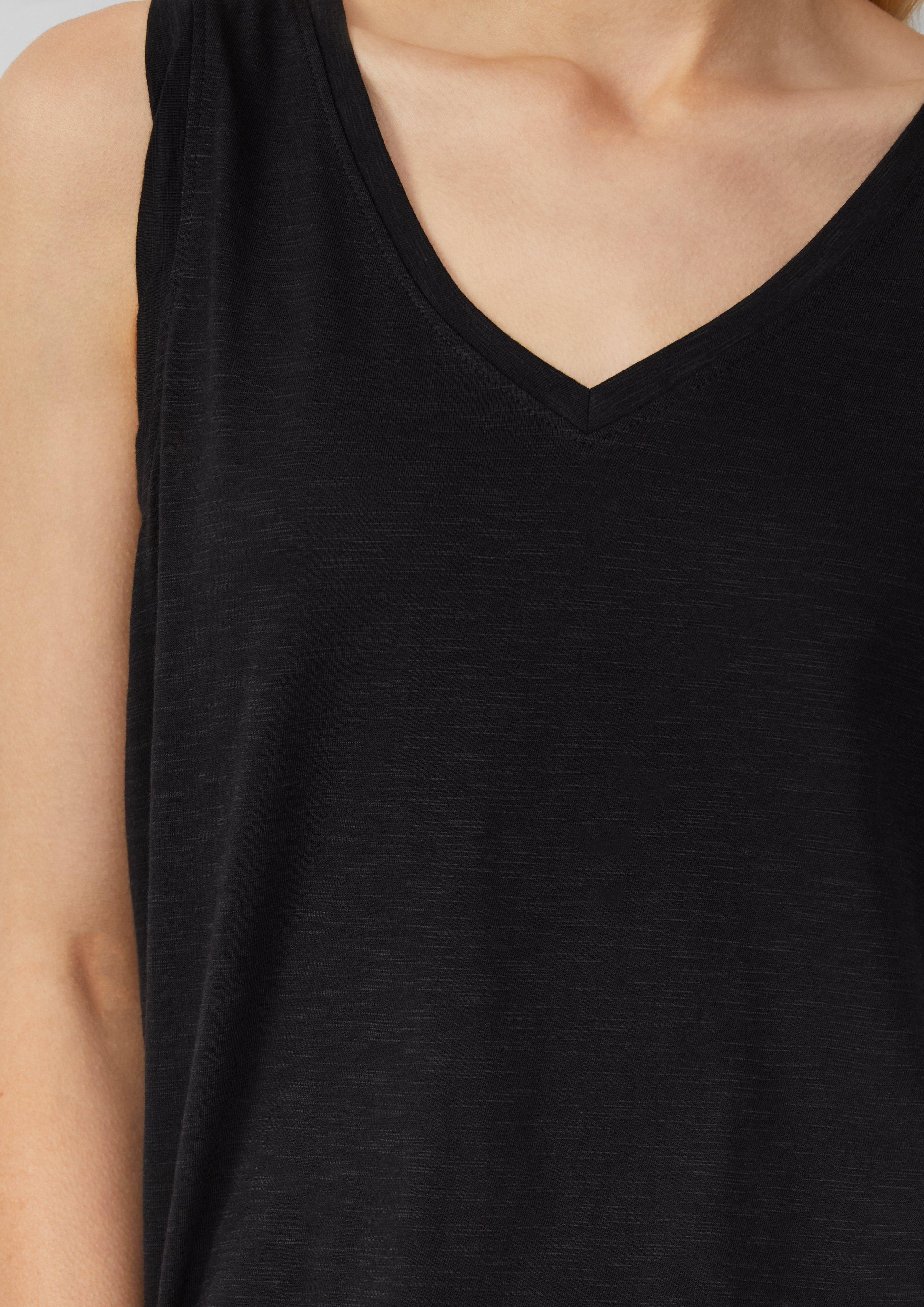 T-Shirt in 9999, 8828, 0100, 6099 & 3533