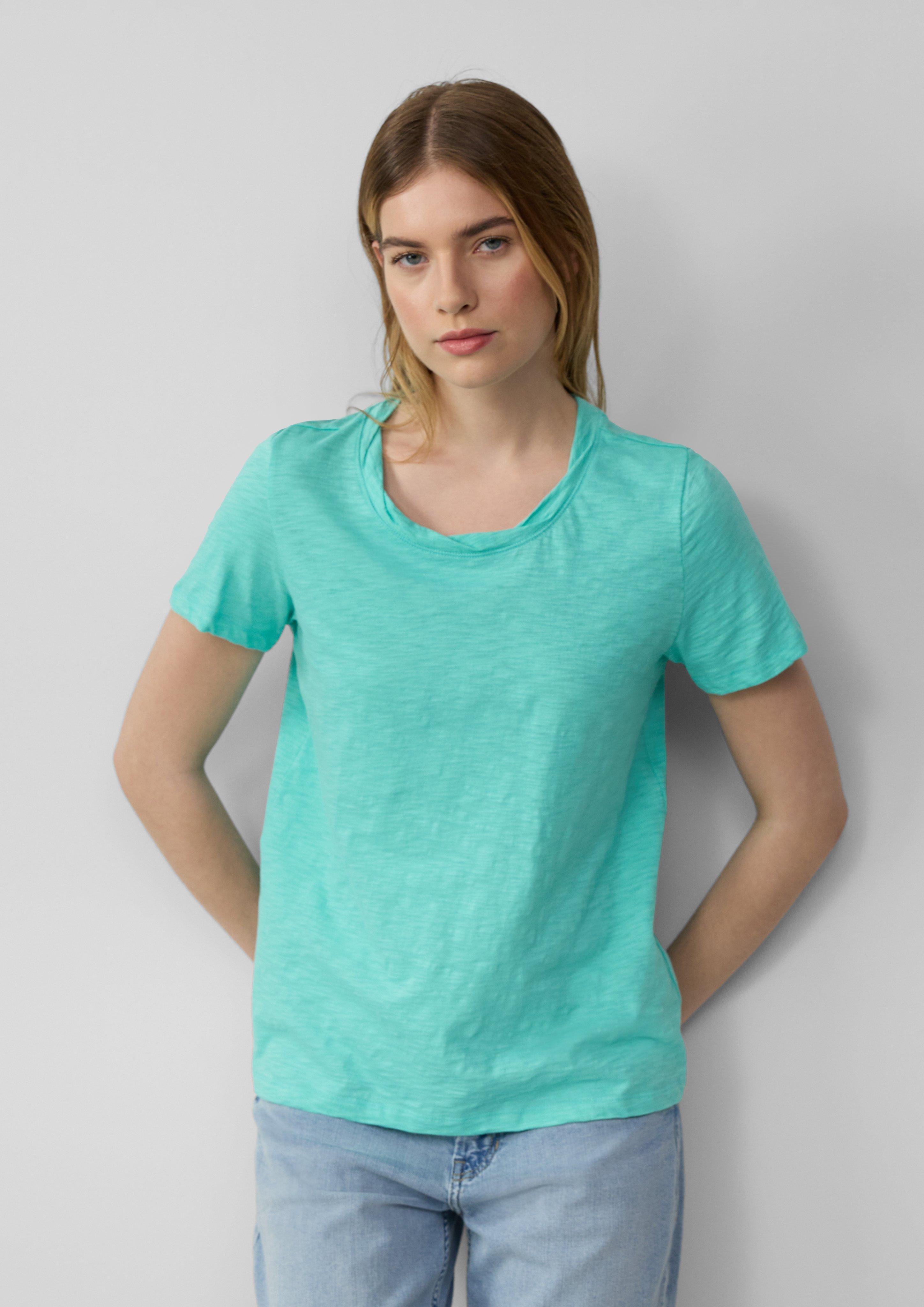 T-shirt in 6099, 9999, 8828, 3533 & 0100