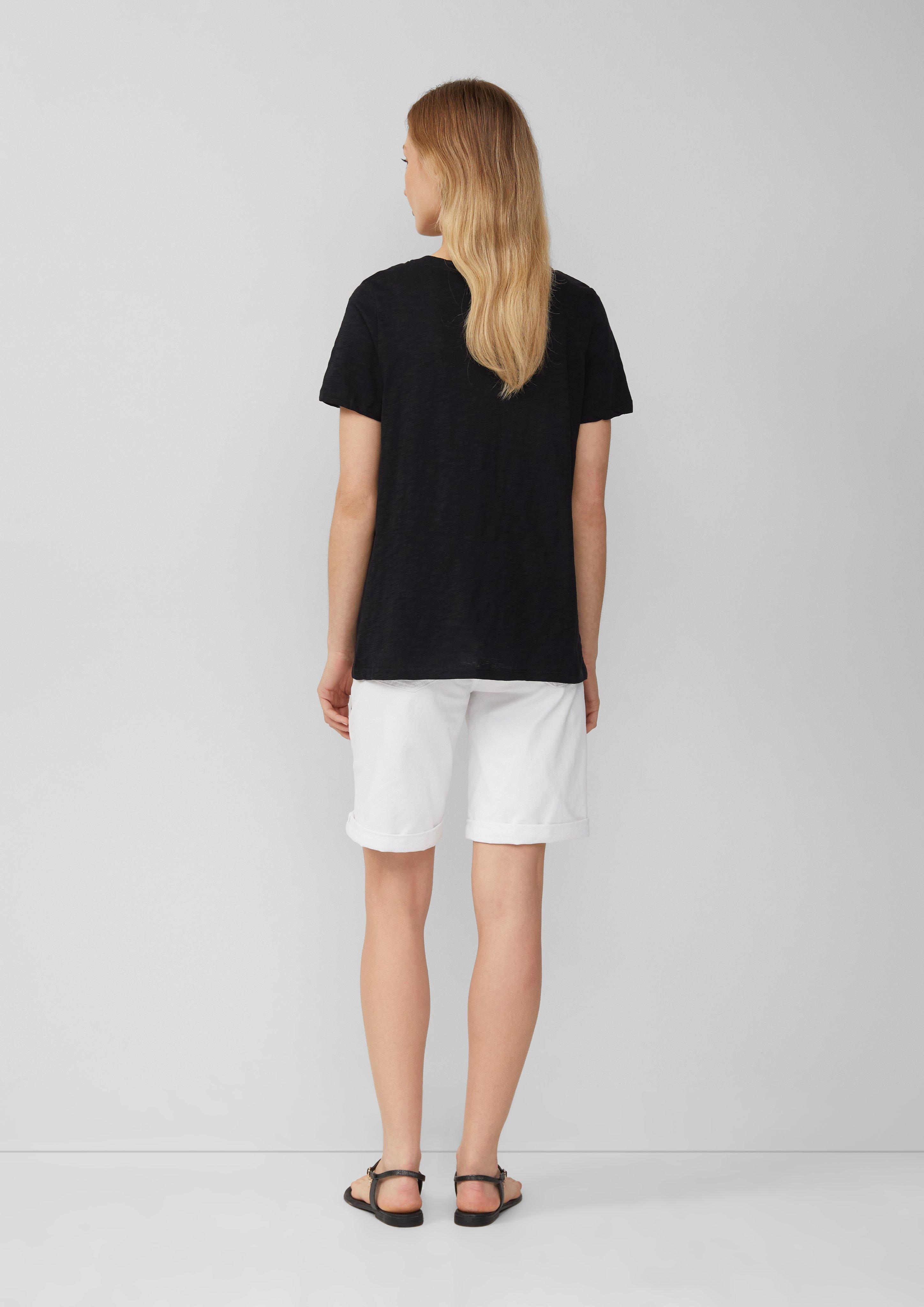 T-Shirt in 9999, 6099, 8828, 3533 & 0100