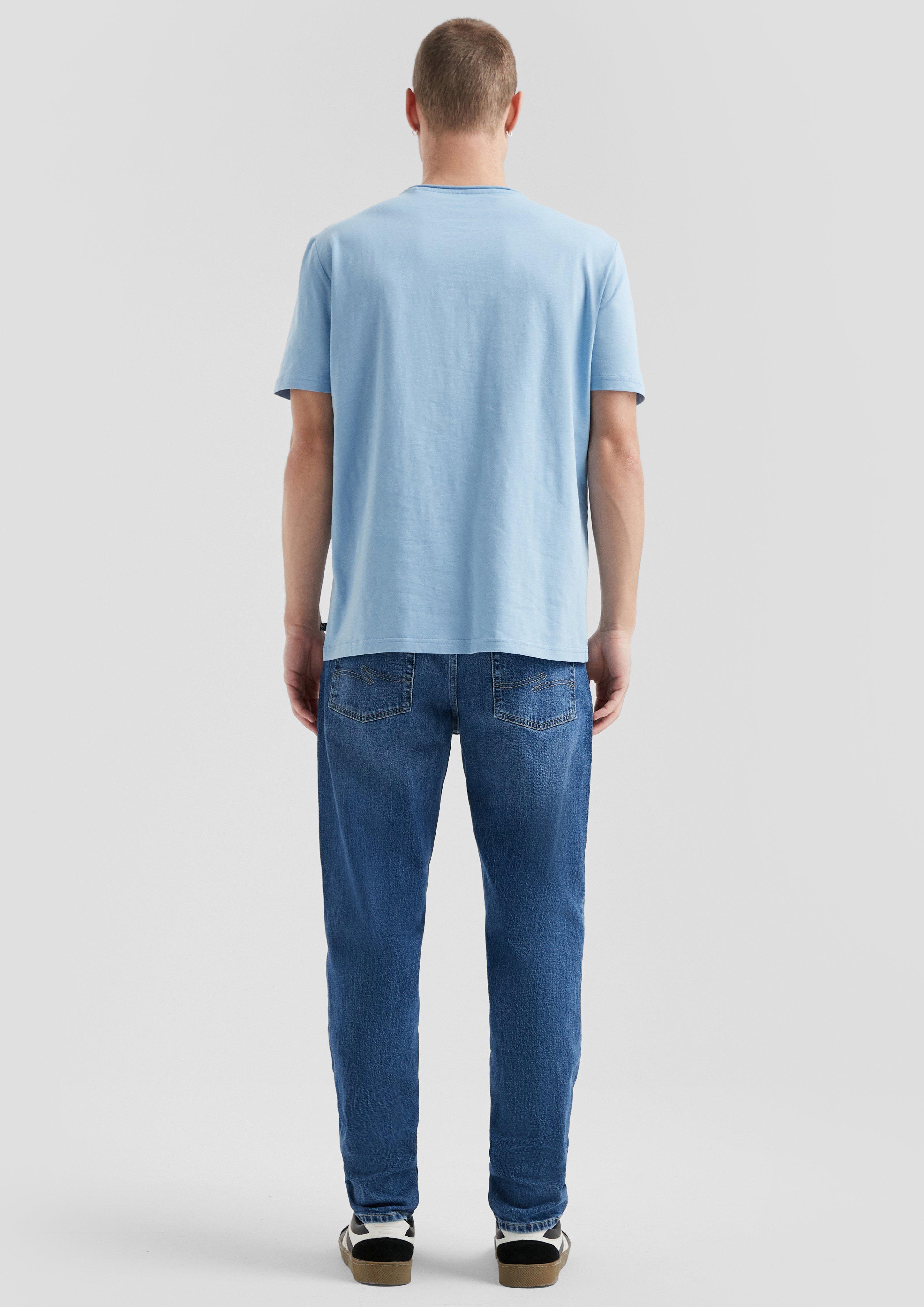 T-shirt in 5133, 3616 & 8482