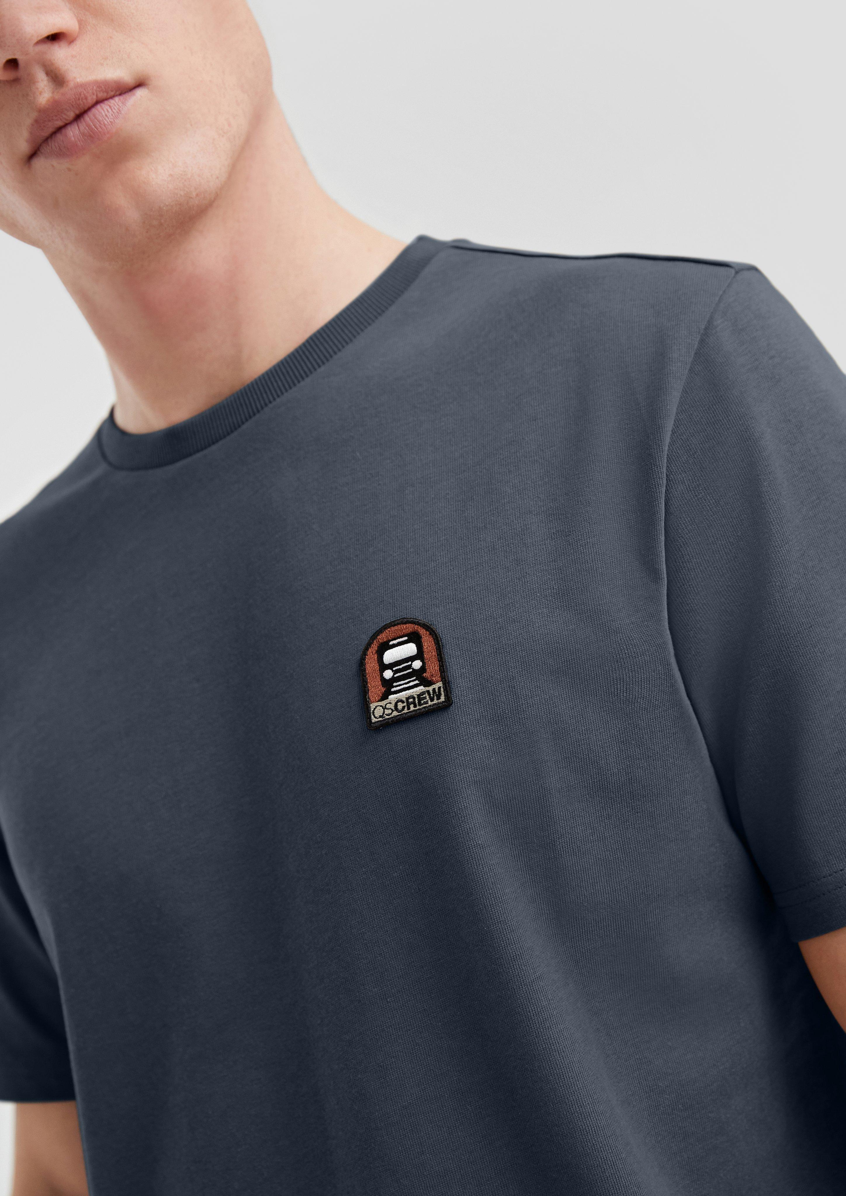 T-Shirt in 5884, 8482 & 8160