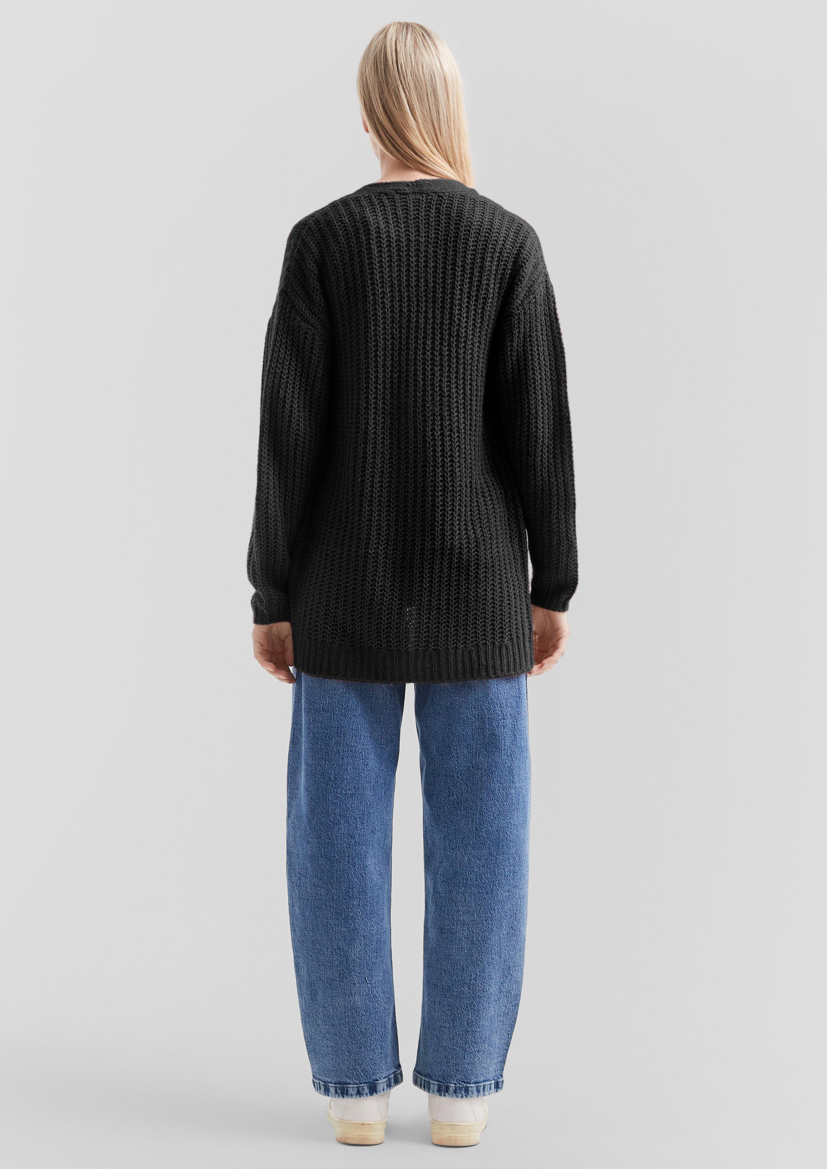 Cardigan in 9999 & 4418