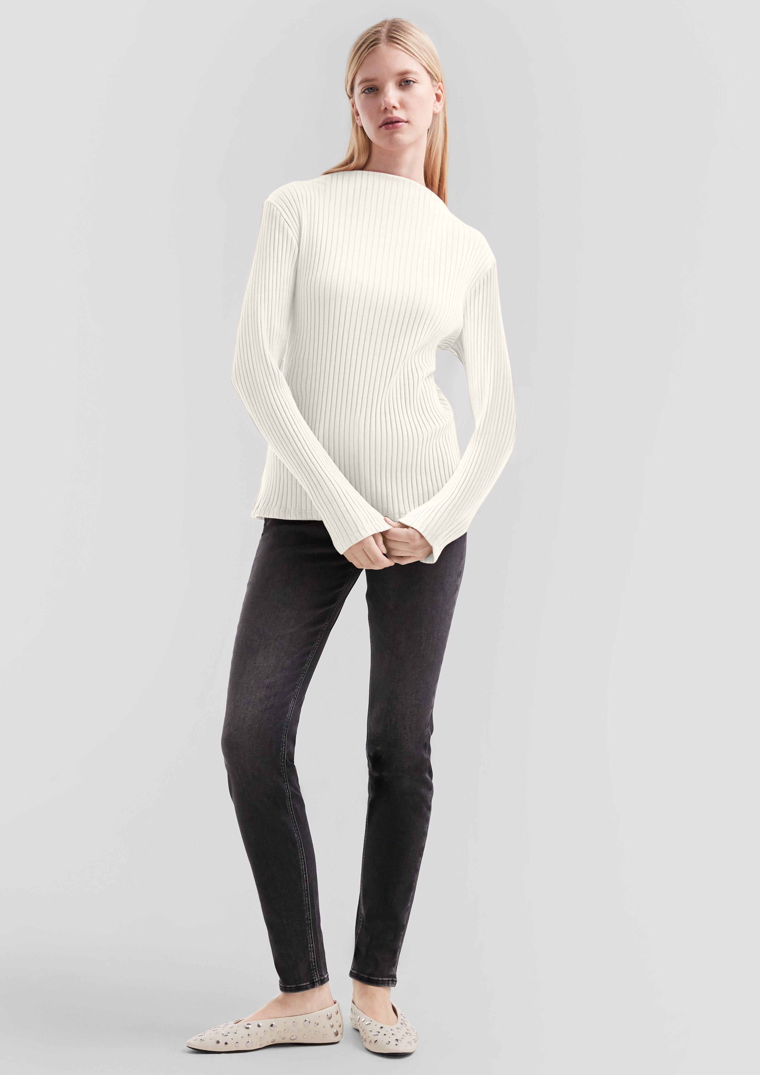 T-Shirt in 0200, 9999 & 4418