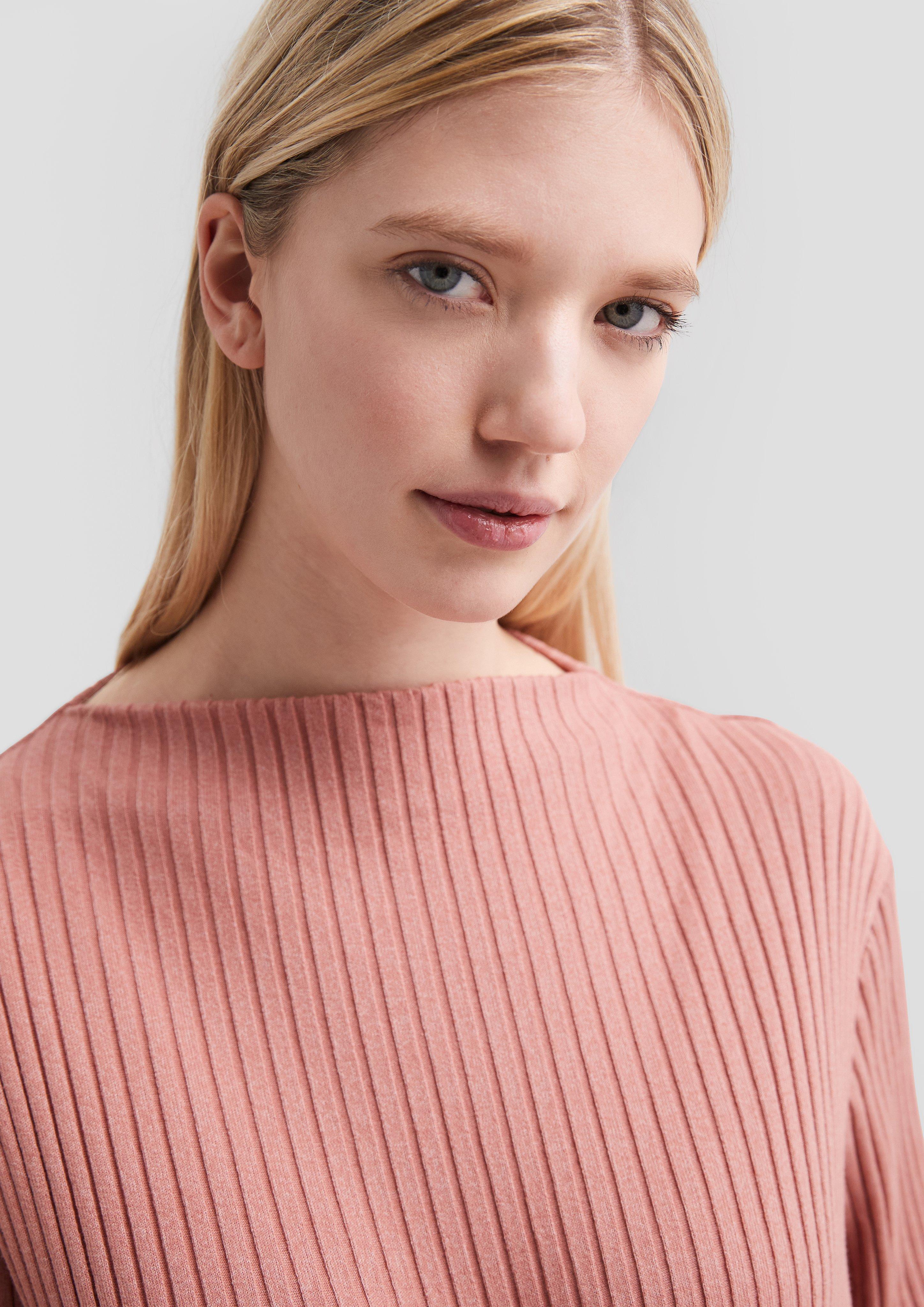 T-Shirt in 4418, 9999 & 0200