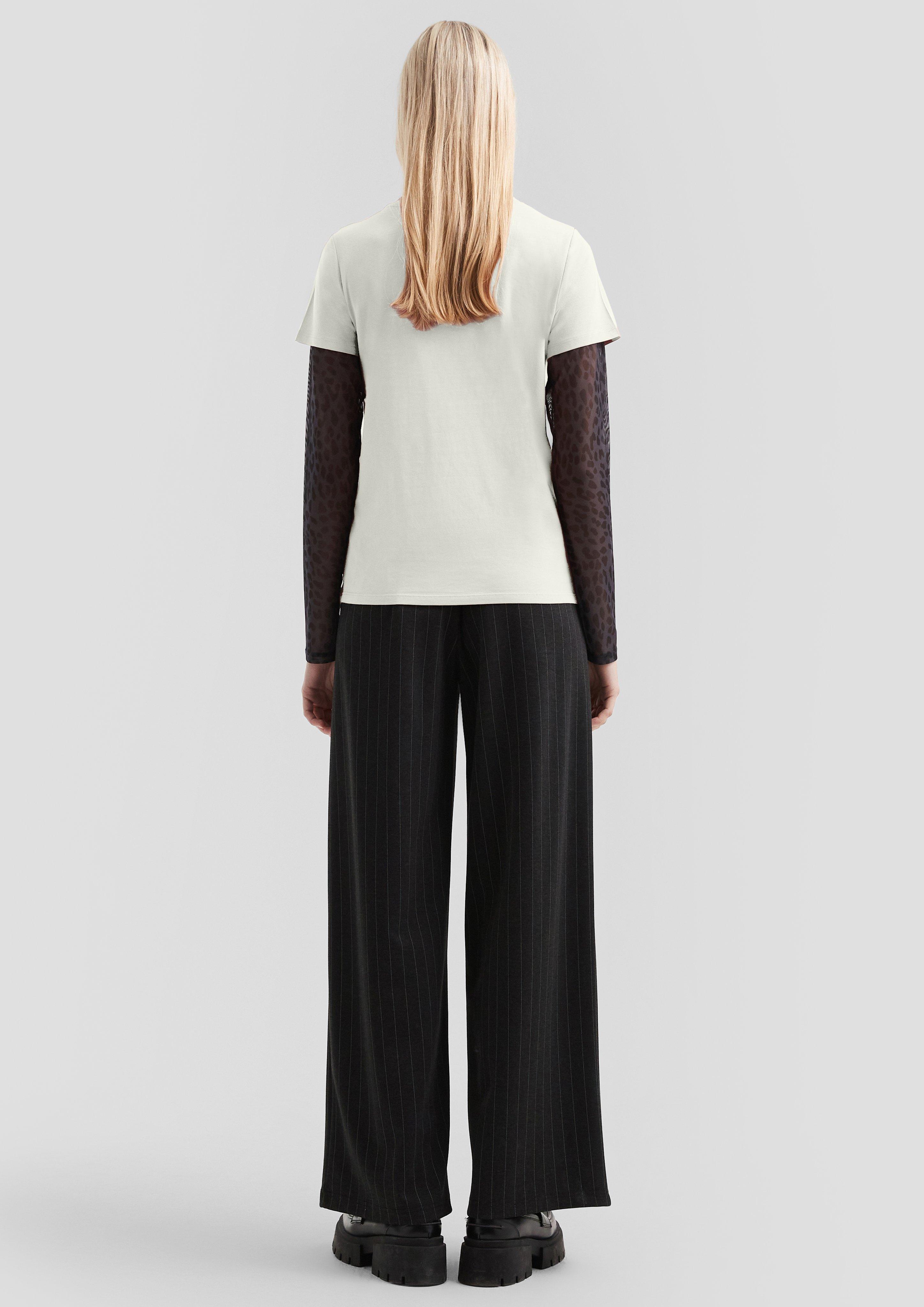 T-shirt in 02D0, 39D0, 44D0 & 99D0