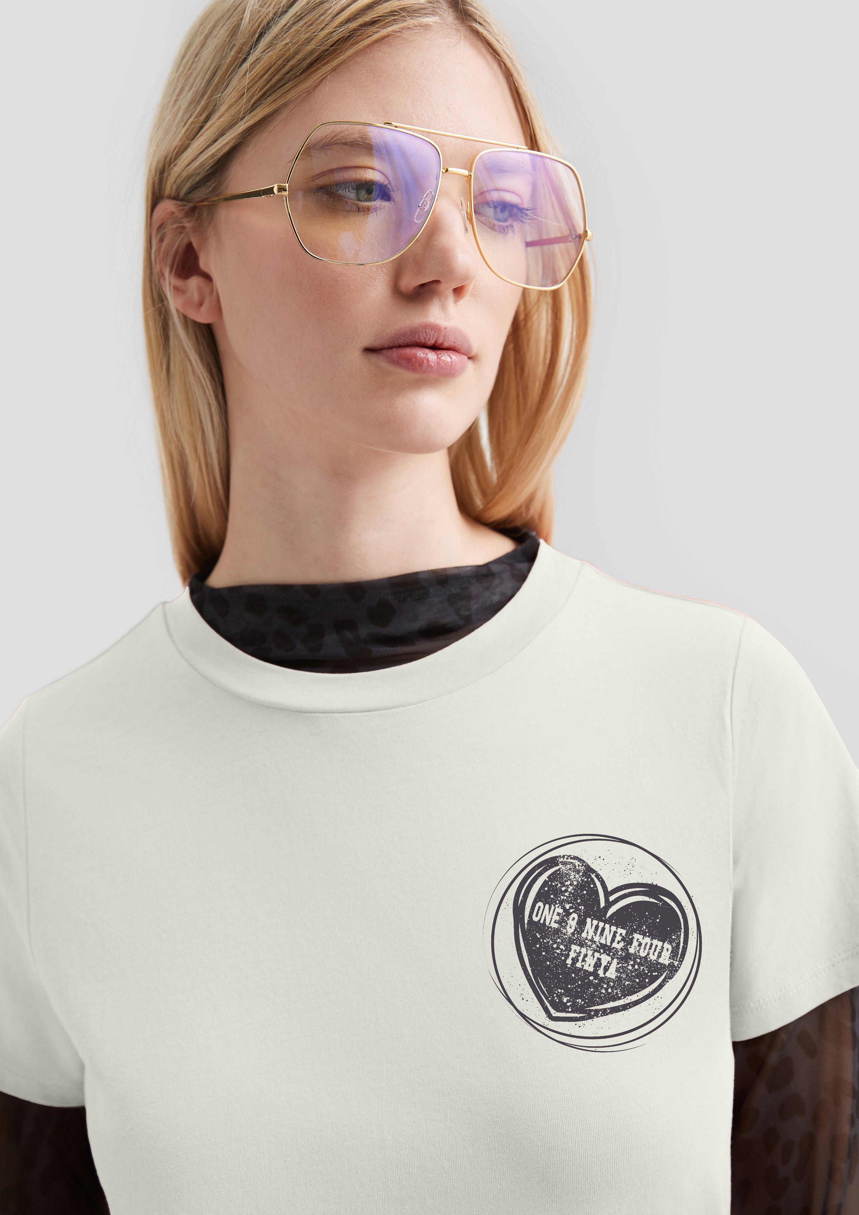 T-shirt in 02D0, 39D0, 44D0 & 99D0