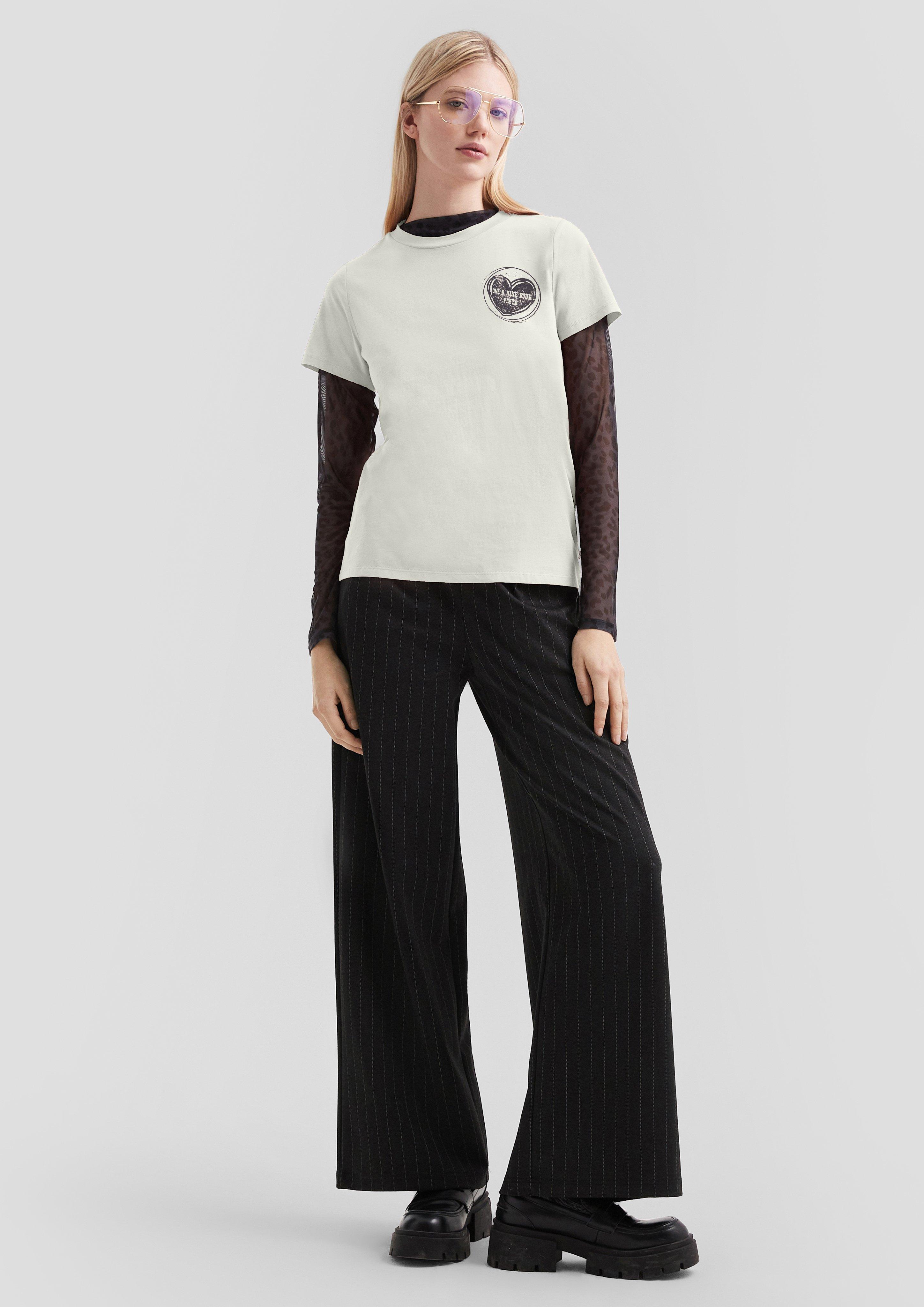 T-shirt in 02D0, 39D0, 44D0 & 99D0