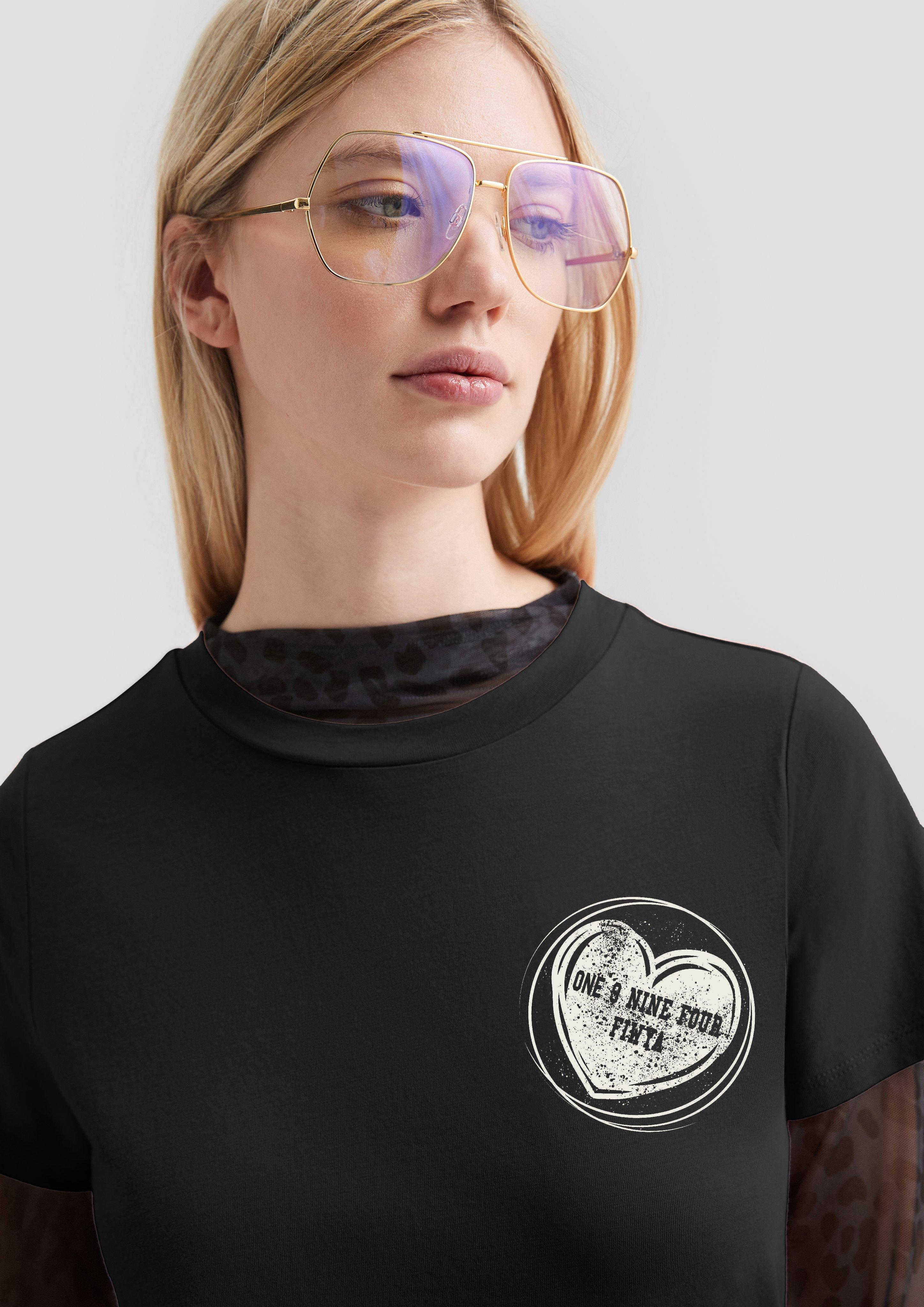 T-shirt in 99D0, 02D0, 39D0 & 44D0