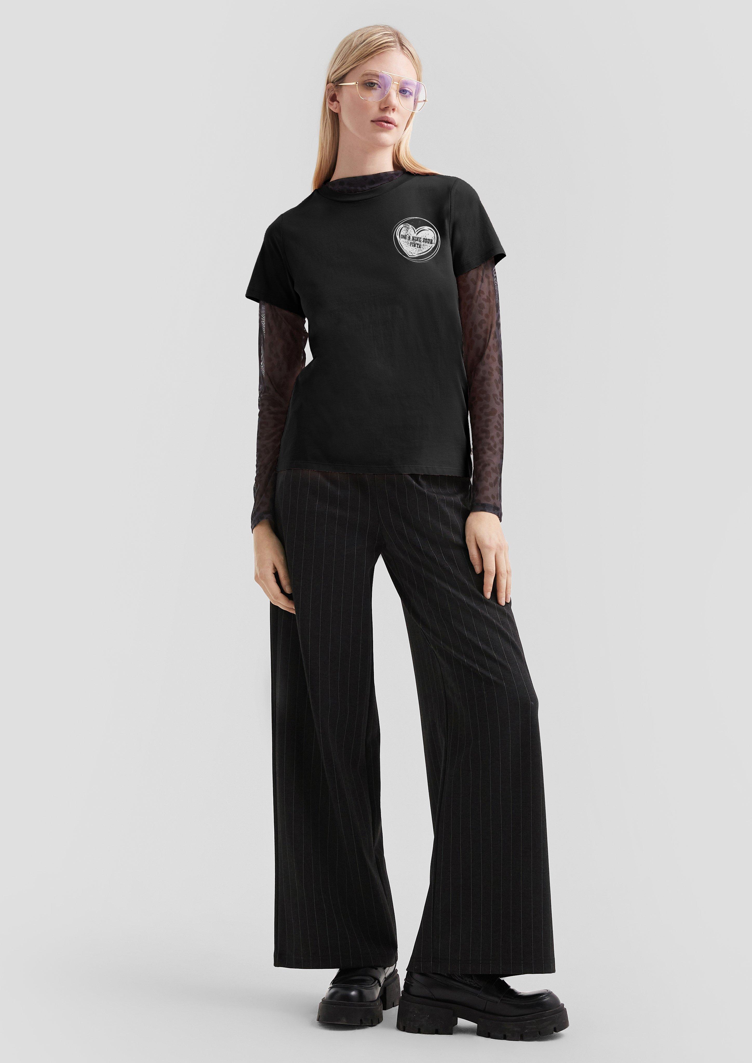 T-shirt in 99D0, 02D0, 39D0 & 44D0