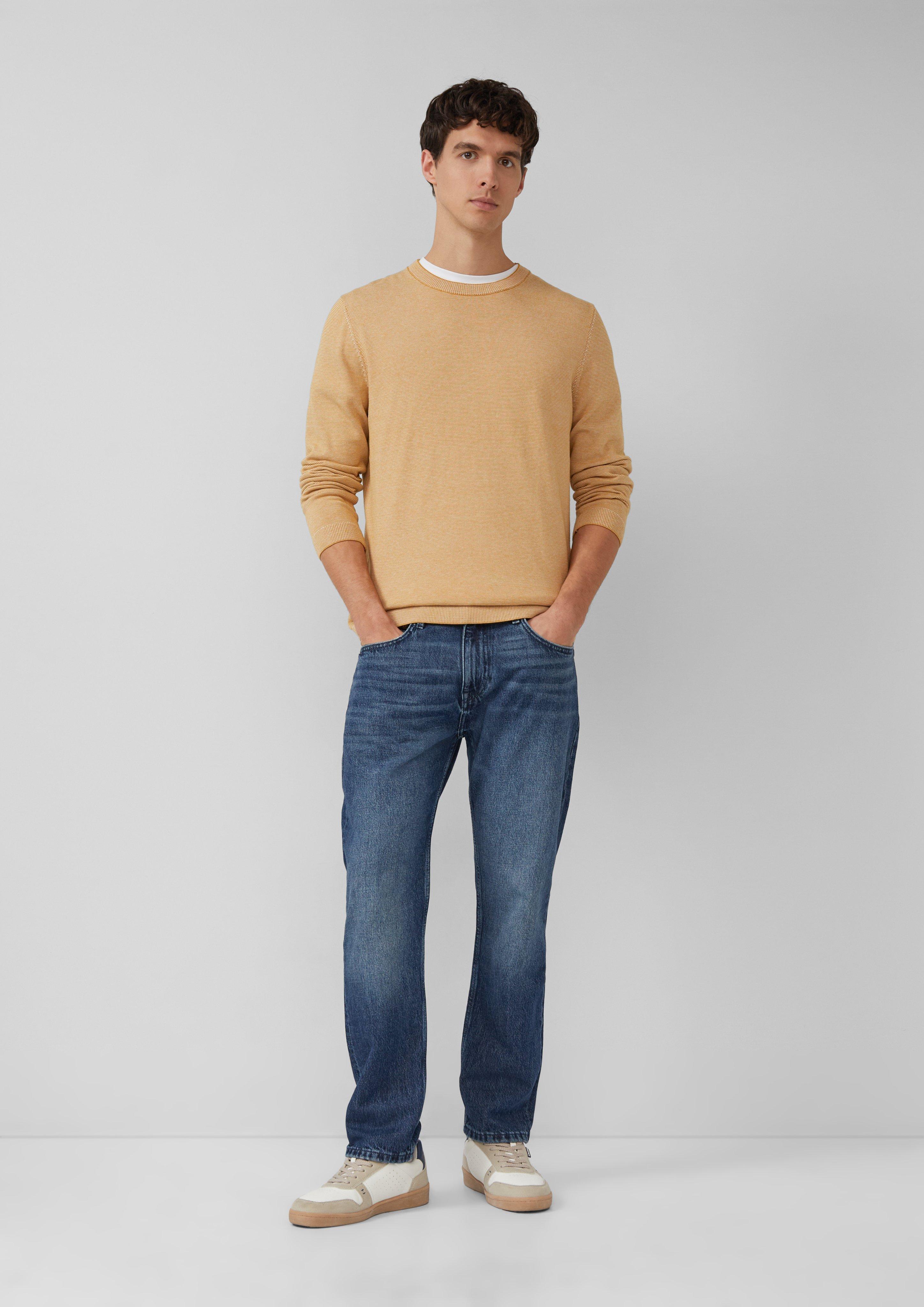 Pull en tricot in 16G1, 62G1, 99G1, 90G1, 79G1 & 58G1